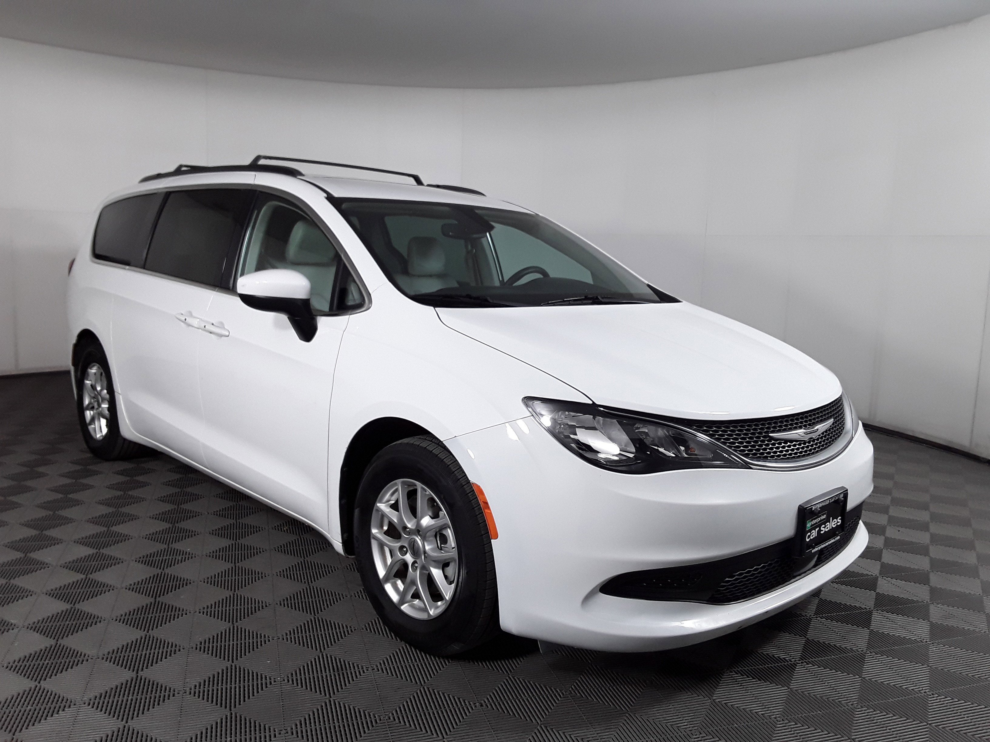 Used 2021 Chrysler Voyager LXI FWD