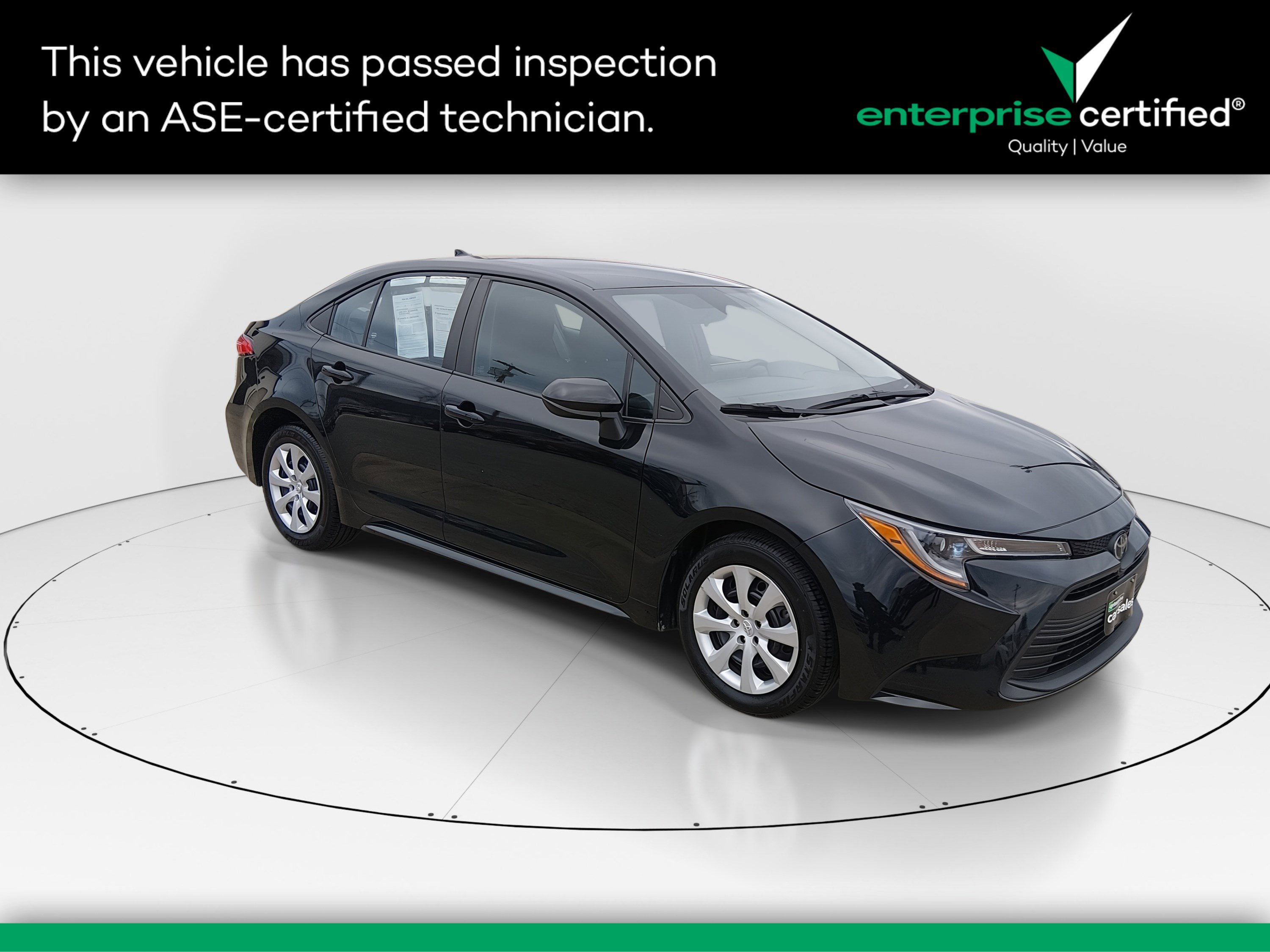 2023 Toyota Corolla LE's photo