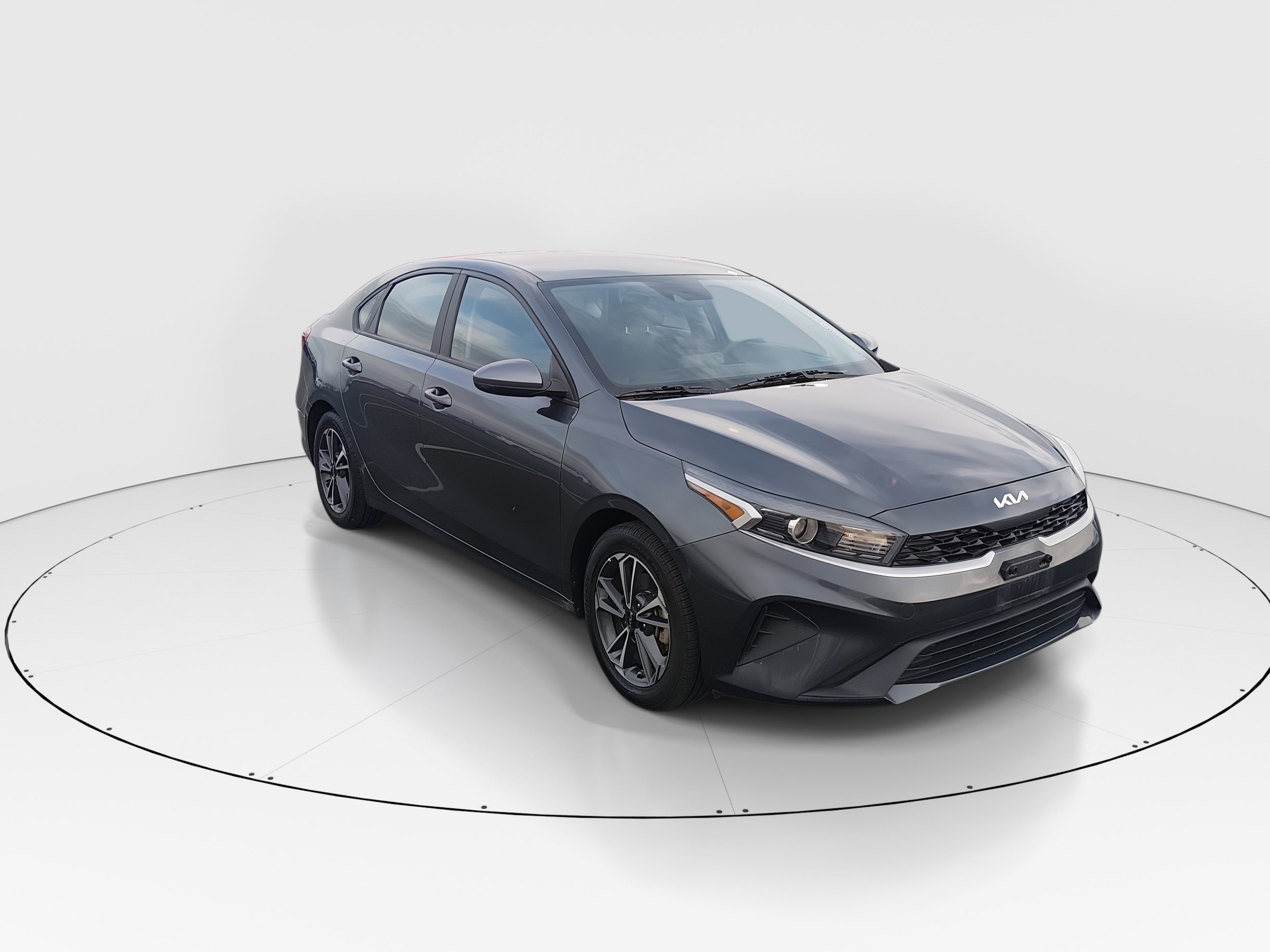 Used 2023 Kia Forte LXS IVT