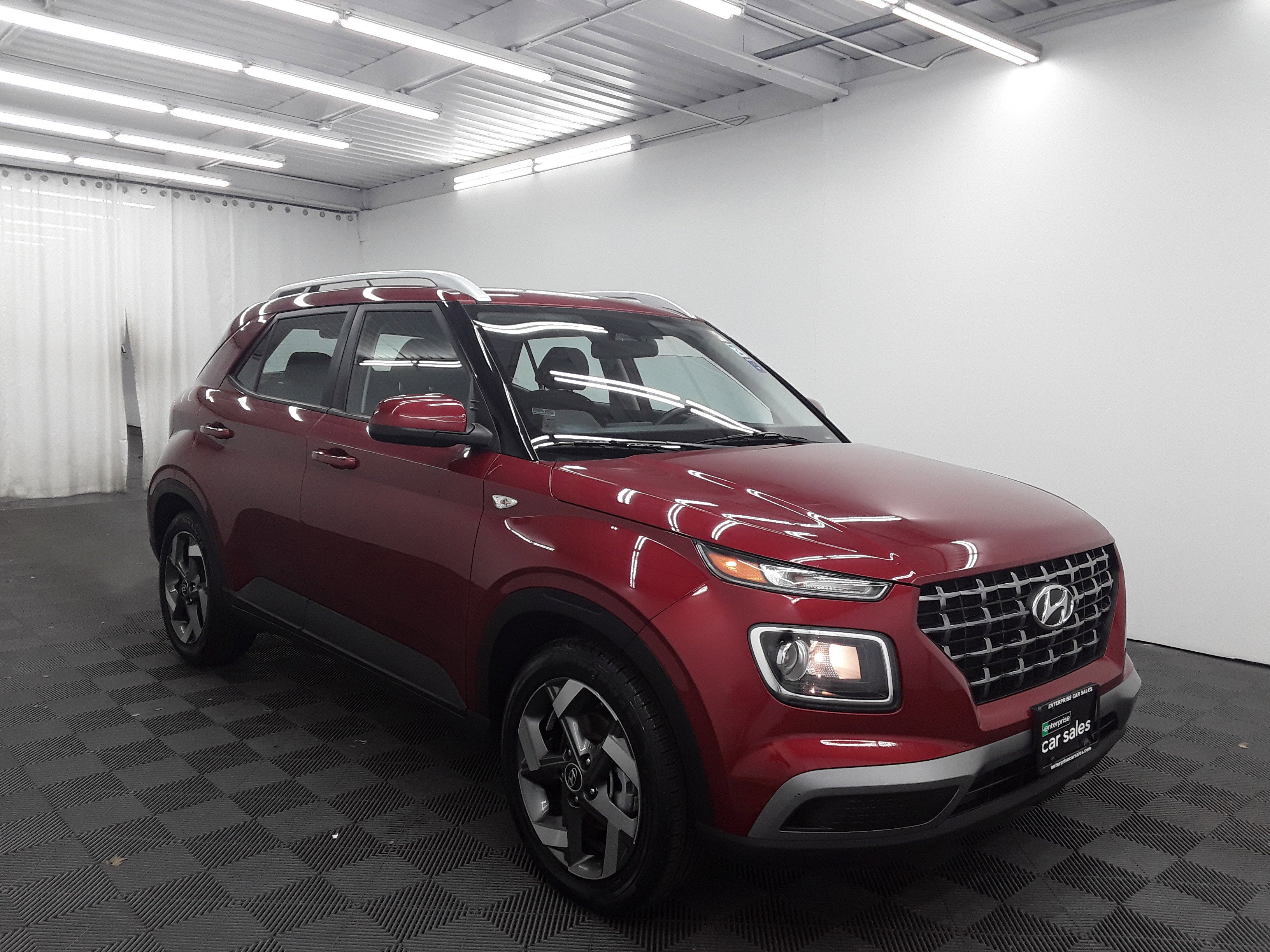 Used 2024 Hyundai Venue SEL IVT