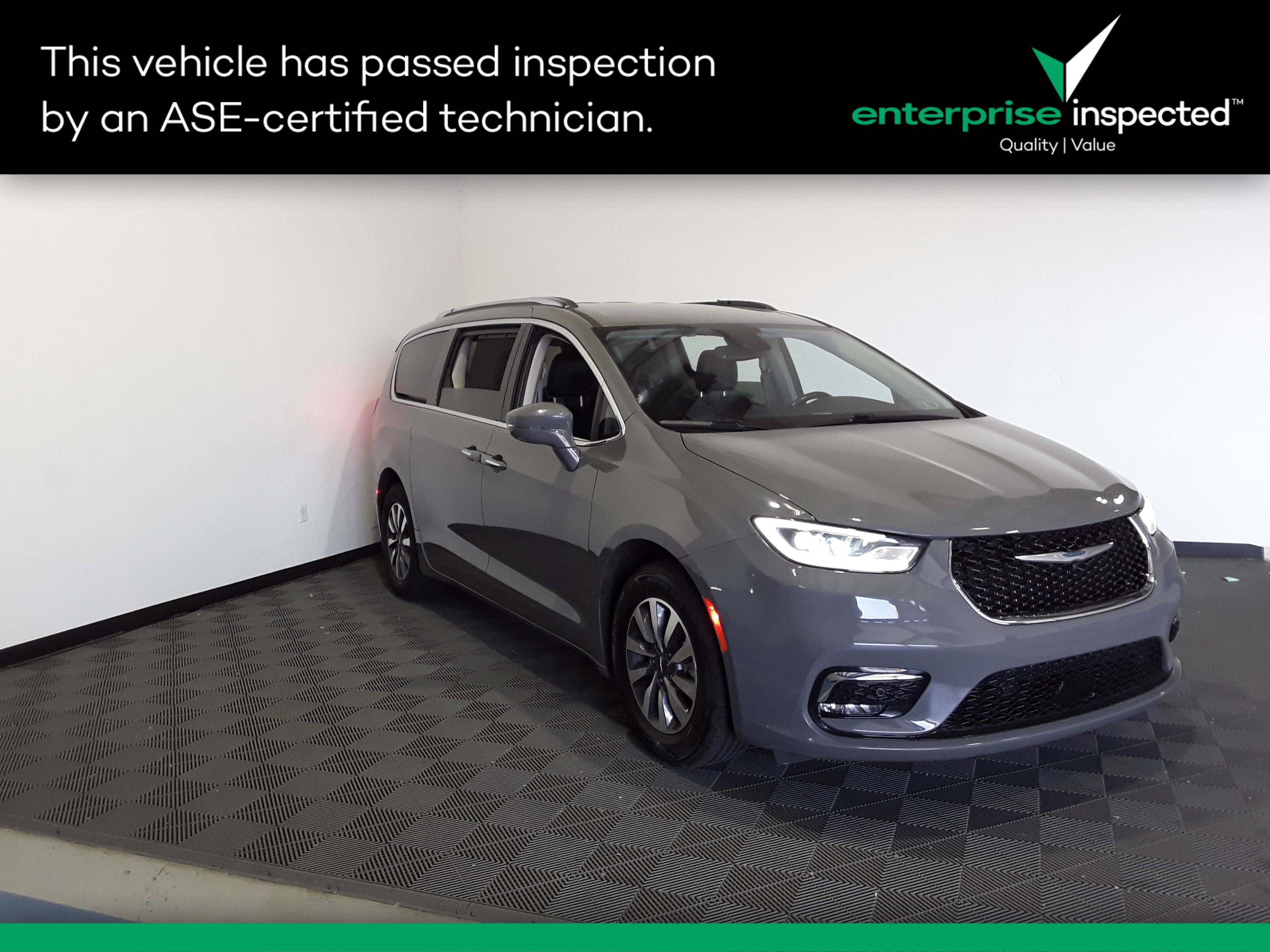 2021 Chrysler Pacifica Hybrid Touring L FWD