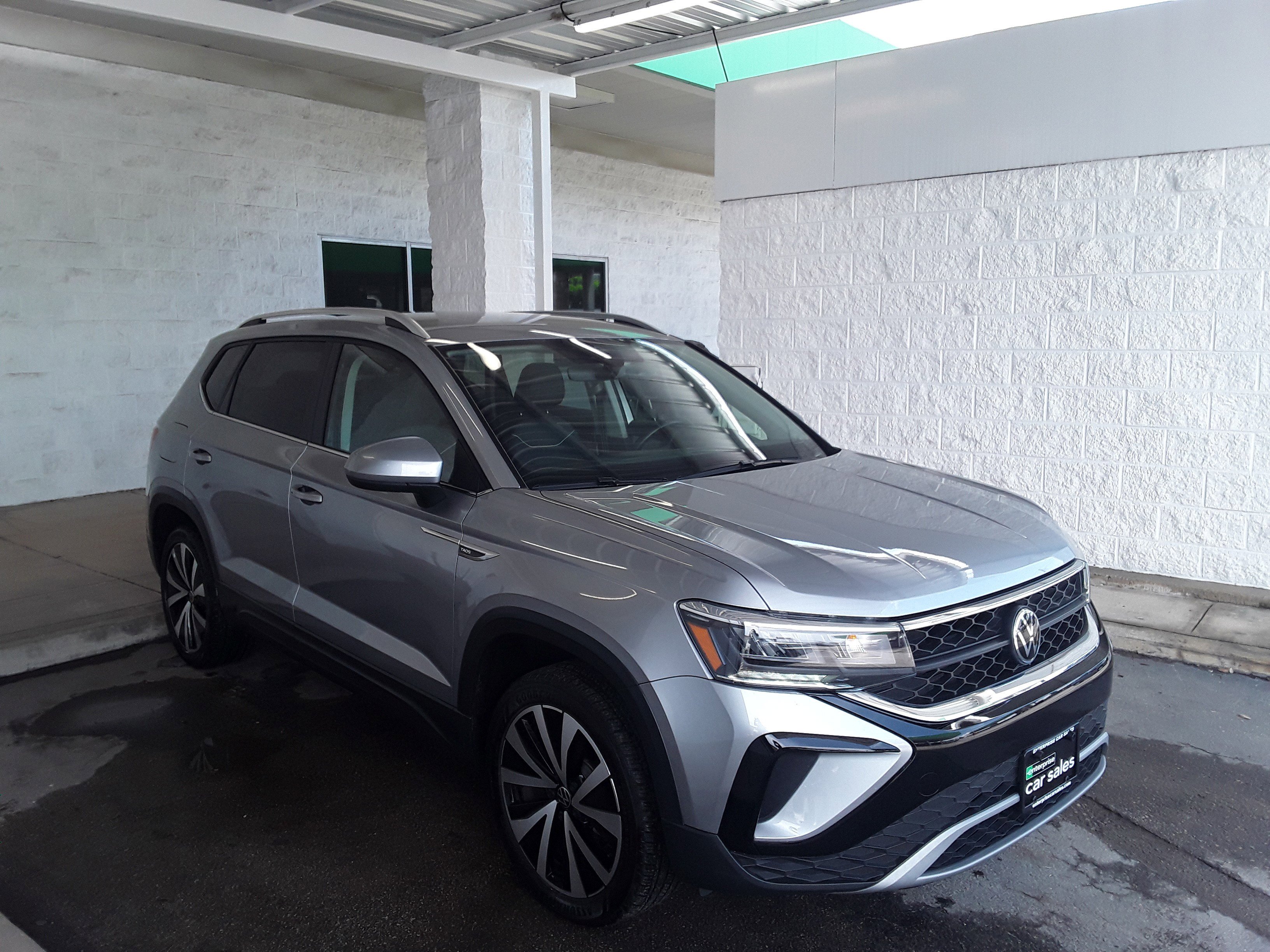 2024 Volkswagen Taos SE FWD