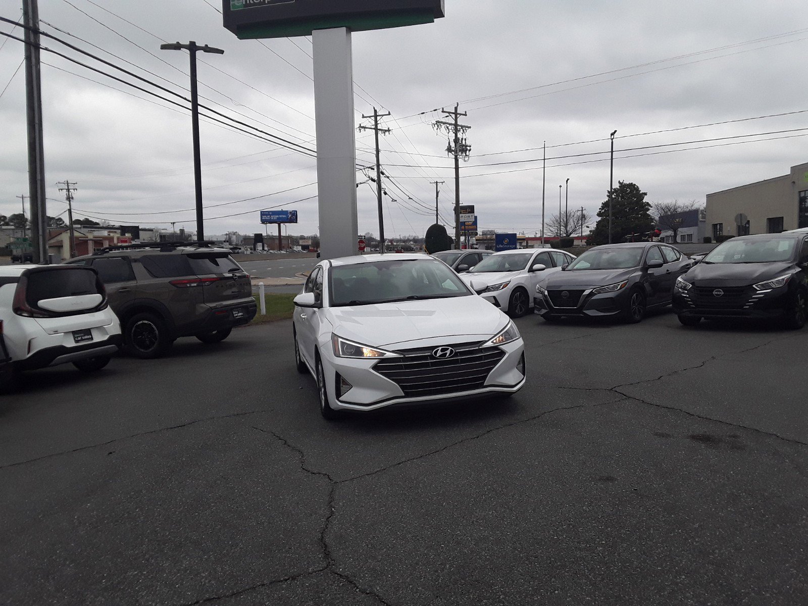 2020 Hyundai Elantra SE IVT