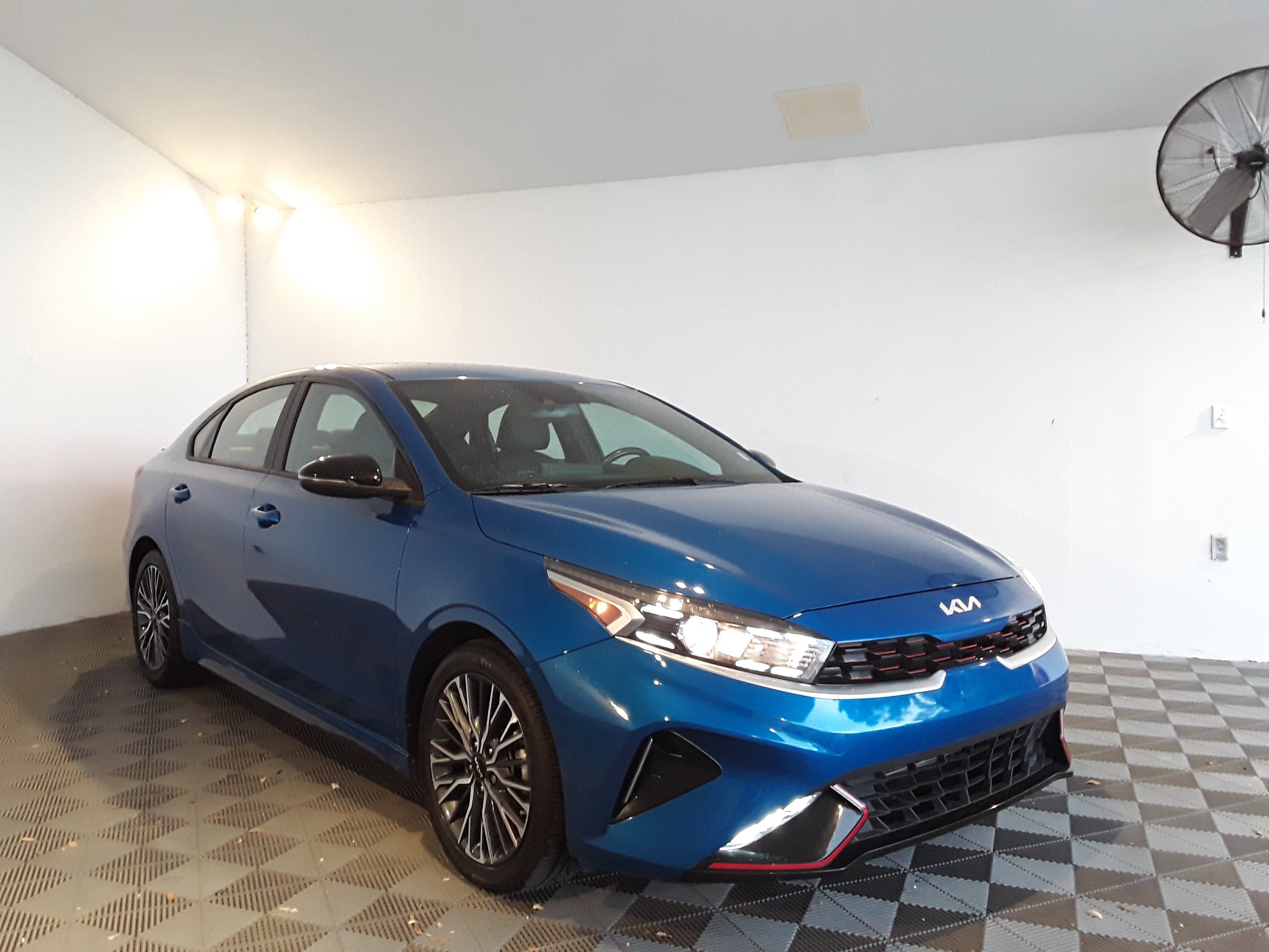 2023 Kia Forte GT-Line IVT