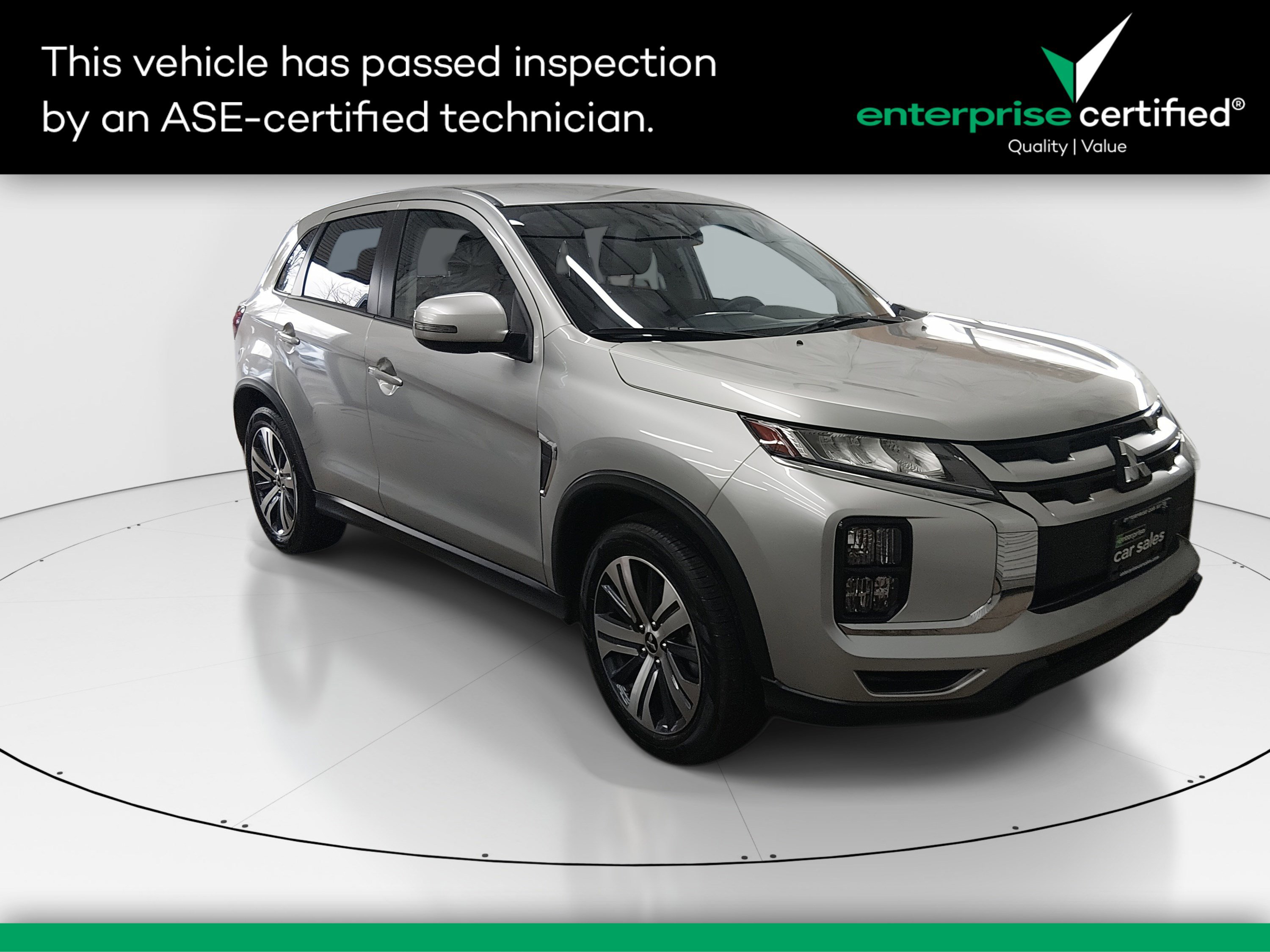 2024 Mitsubishi Outlander Sport SE's photo