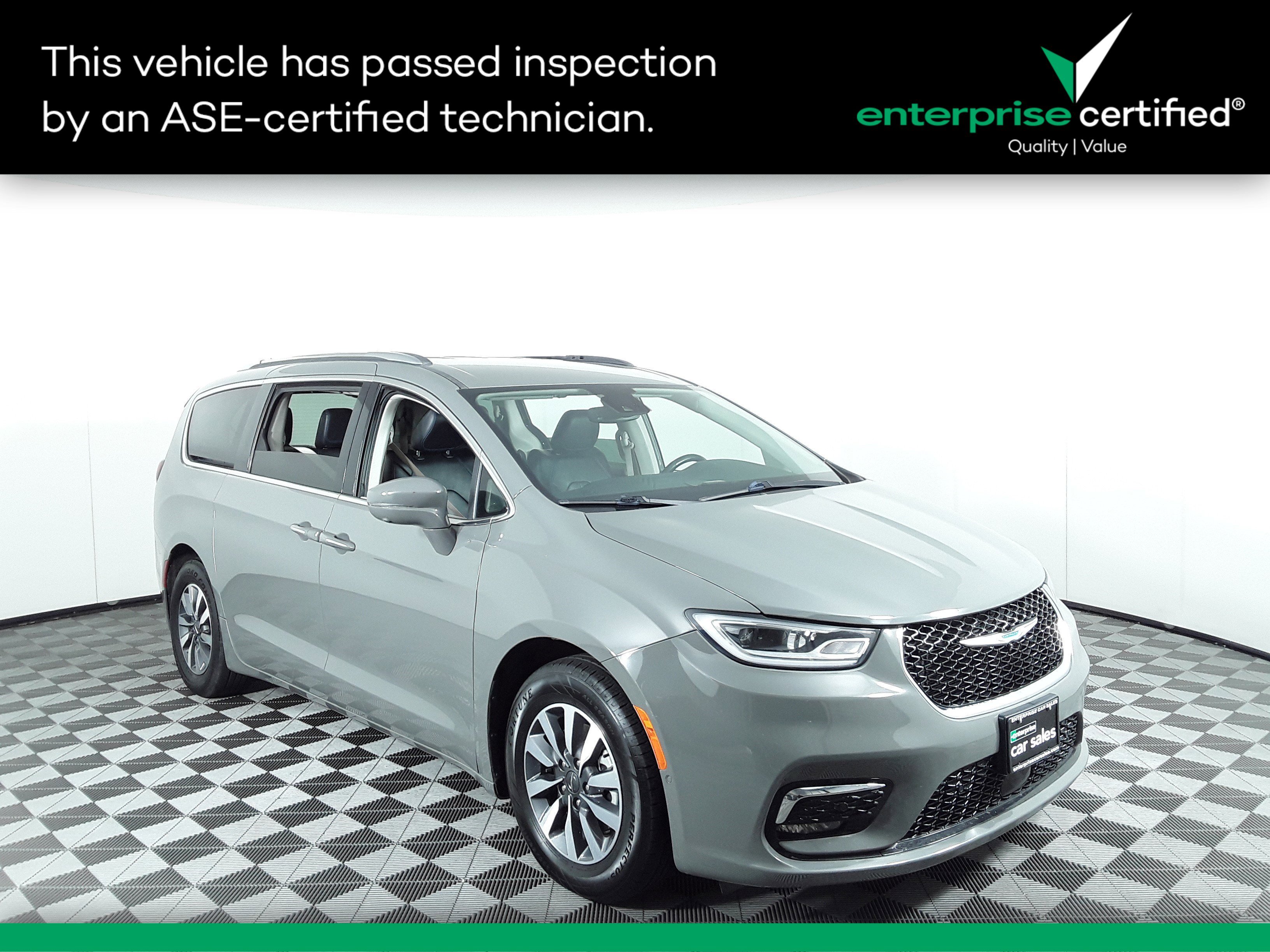2021 Chrysler Pacifica Hybrid Touring L FWD