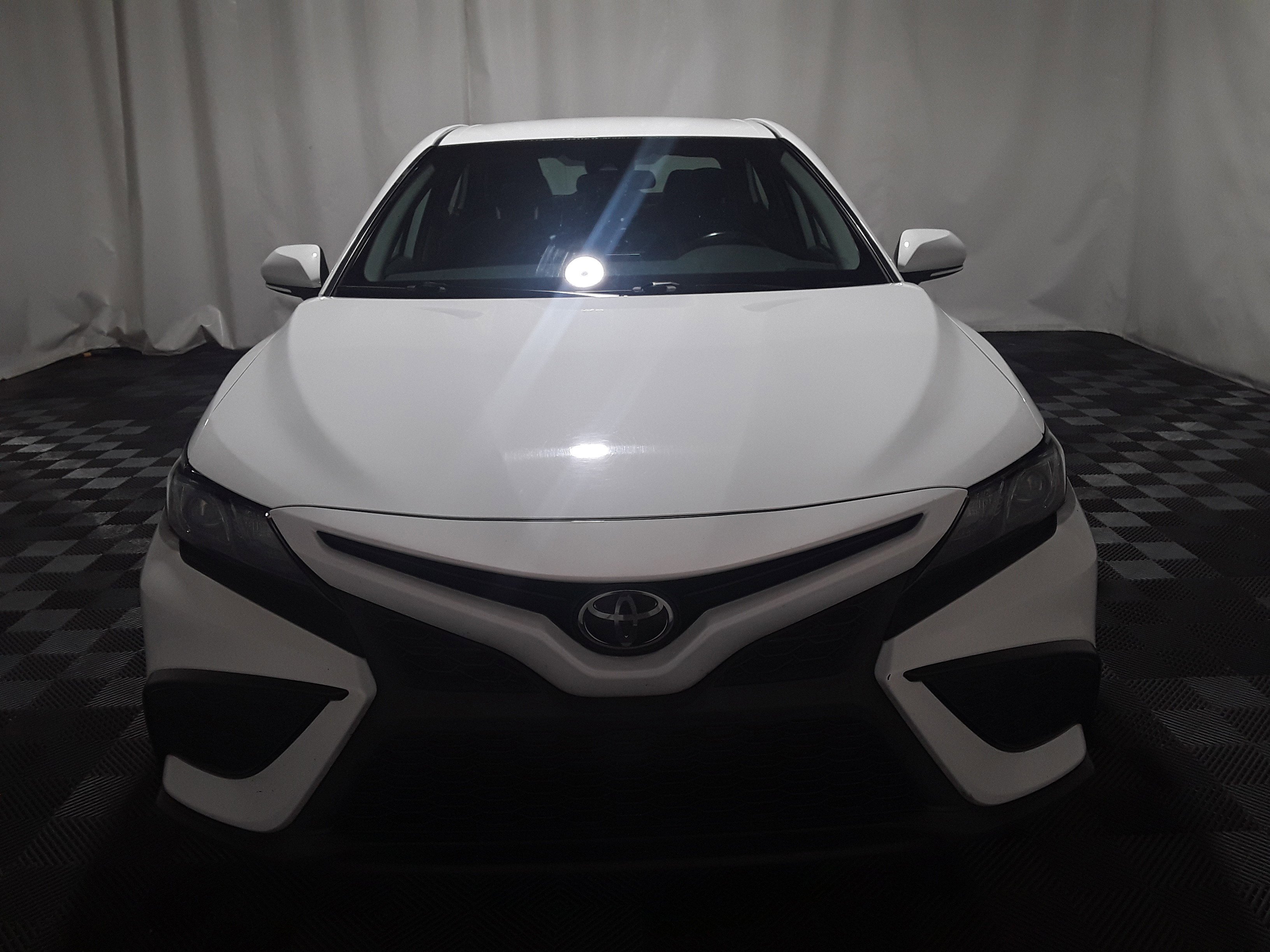 Image 7 of Used 2022 Toyota Camry SE Auto