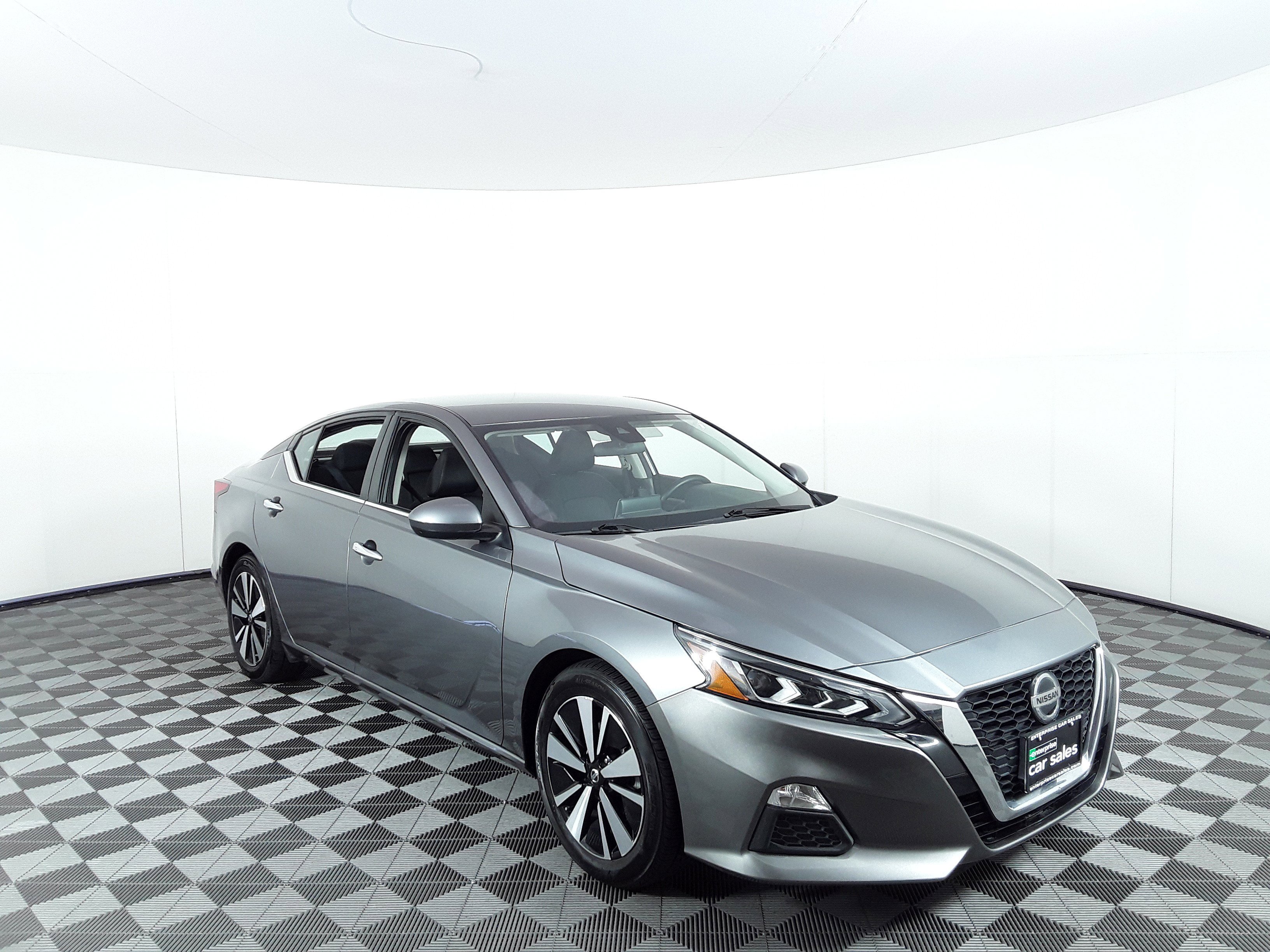 2022 Nissan Altima 2.5 SV Sedan