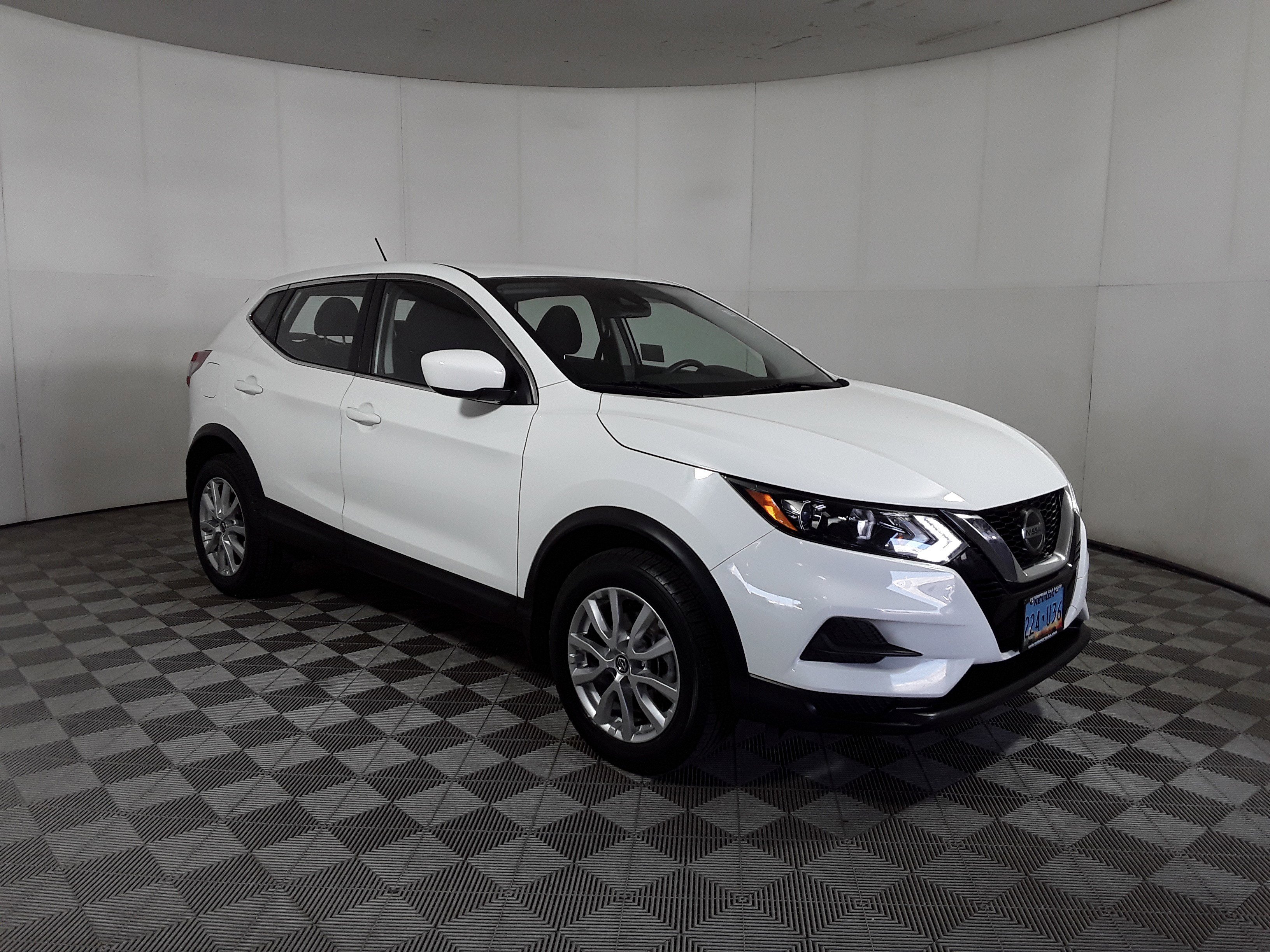 2022 Nissan Rogue Sport AWD S