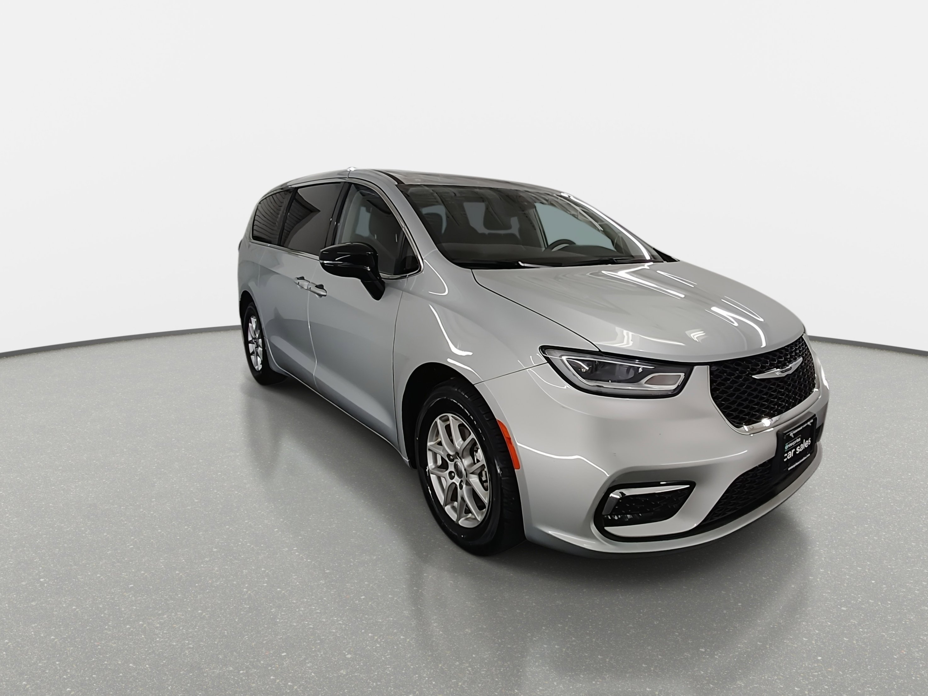 Used 2024 Chrysler Pacifica Touring L FWD