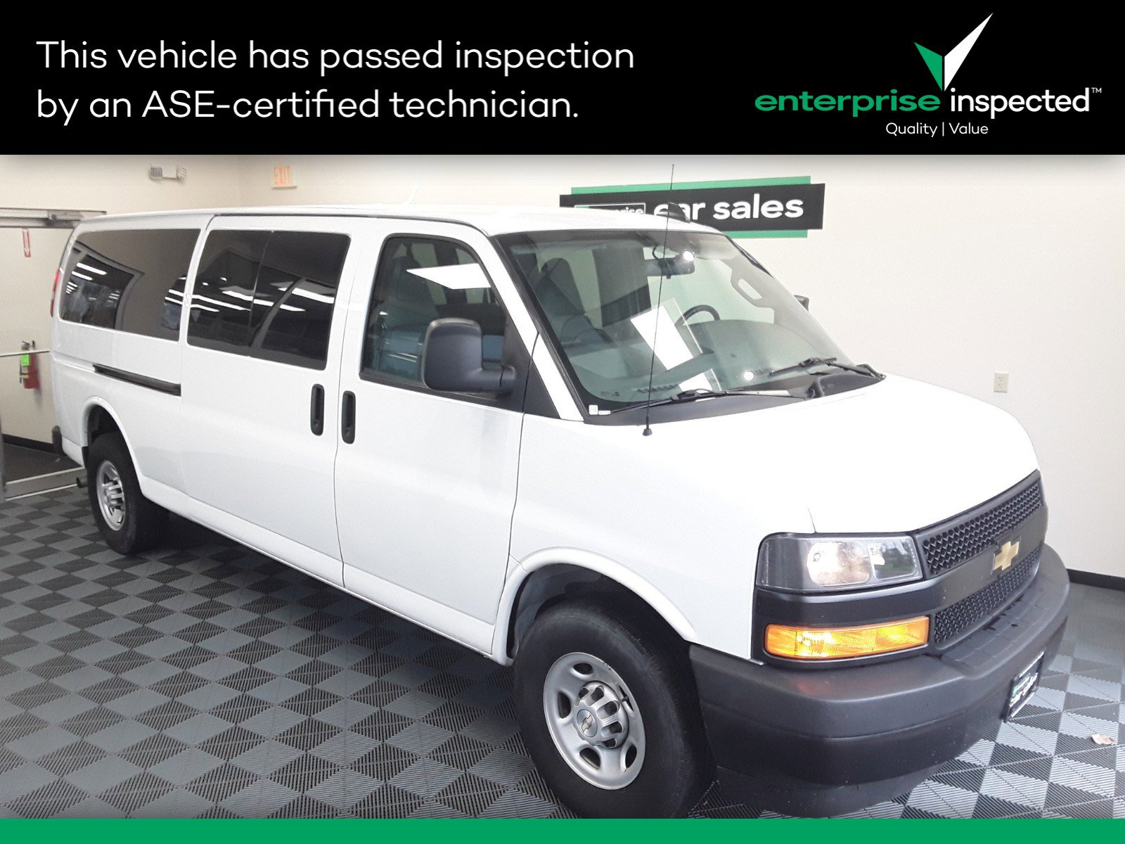 2022 Chevrolet Express Passenger RWD 3500 155