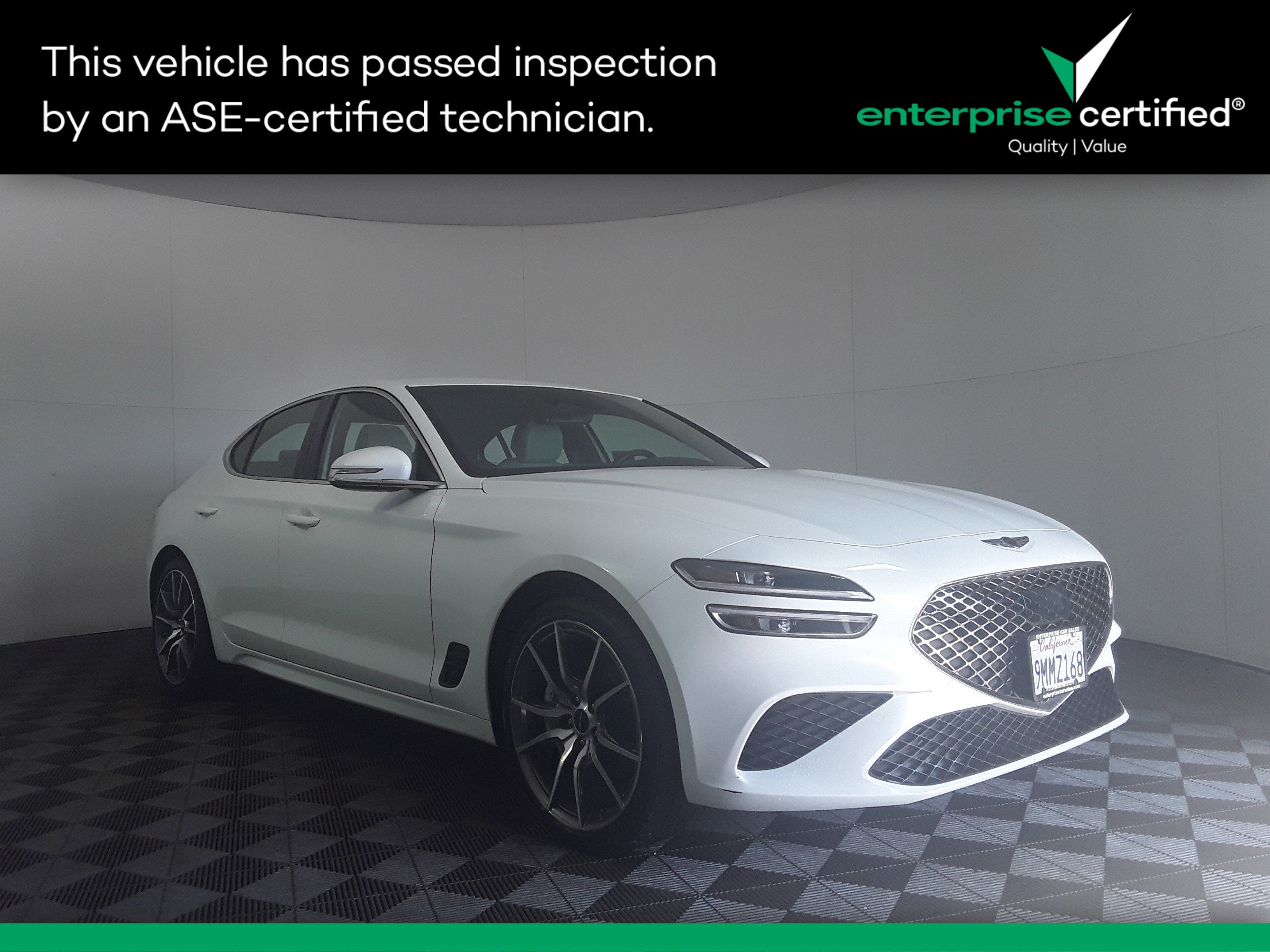 2024 GENESIS G70 Standard's photo