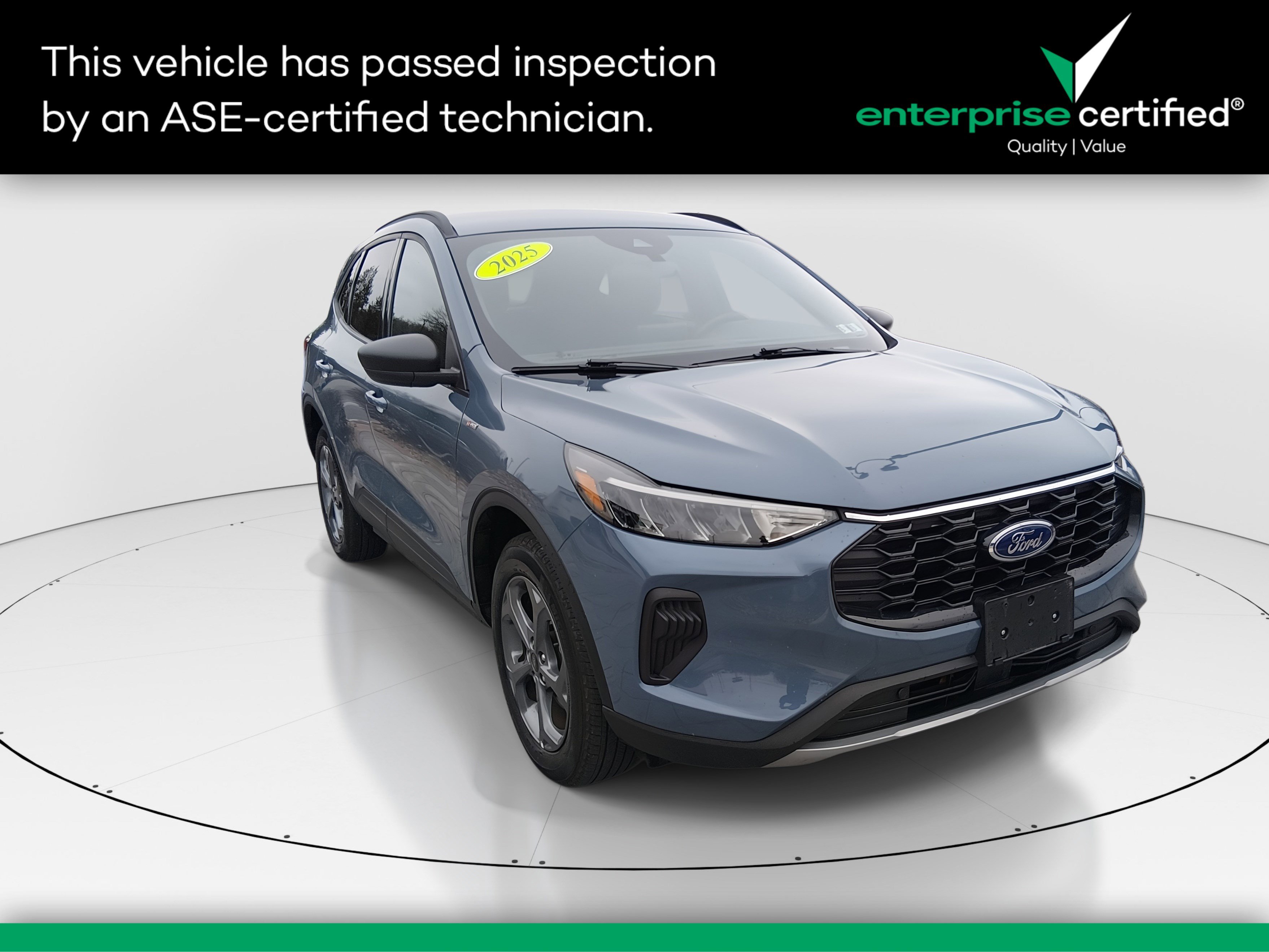 2025 Ford Escape ST-Line's photo