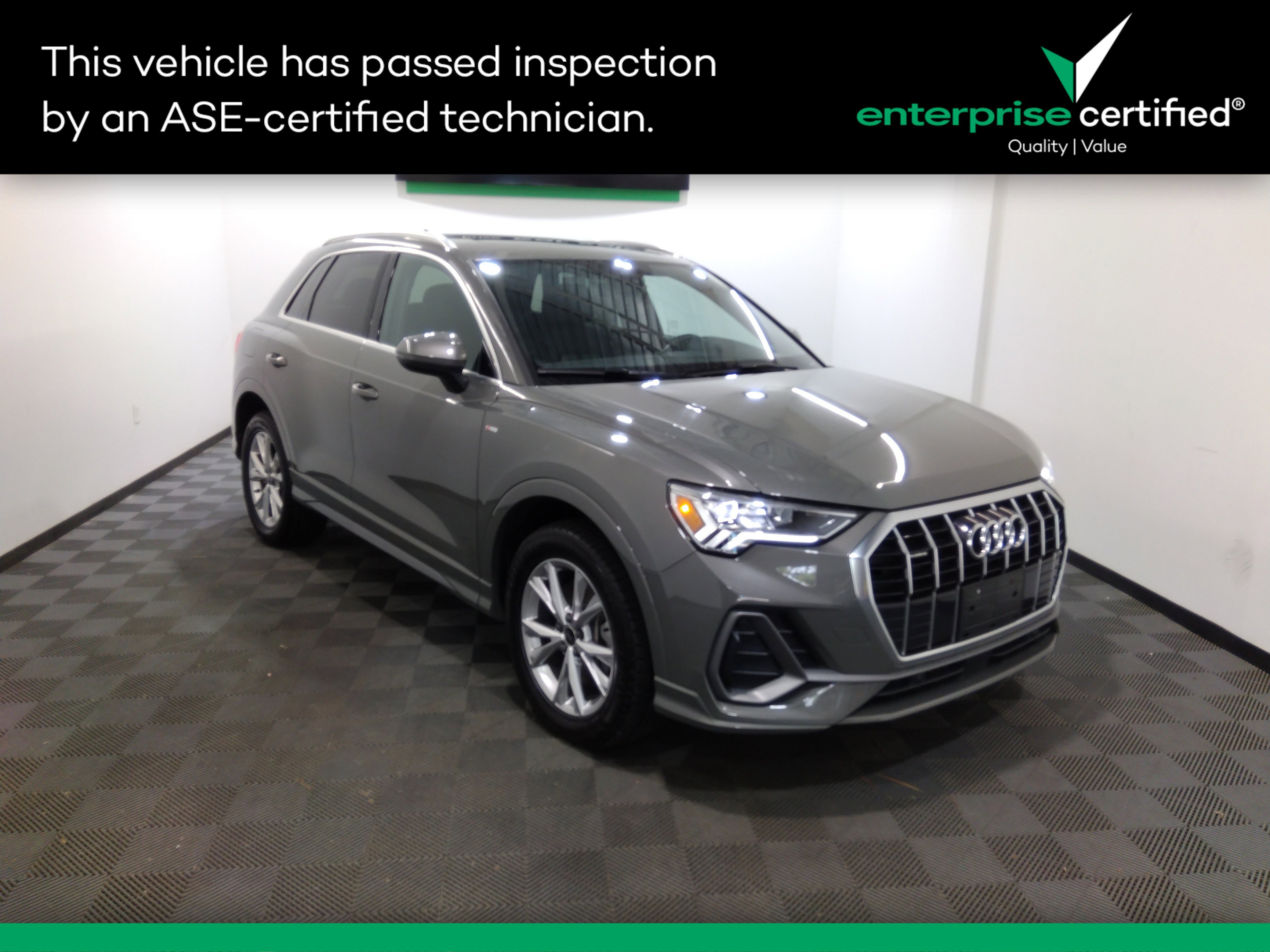 2023 Audi Q3 S line Premium 45 TFSI quattro