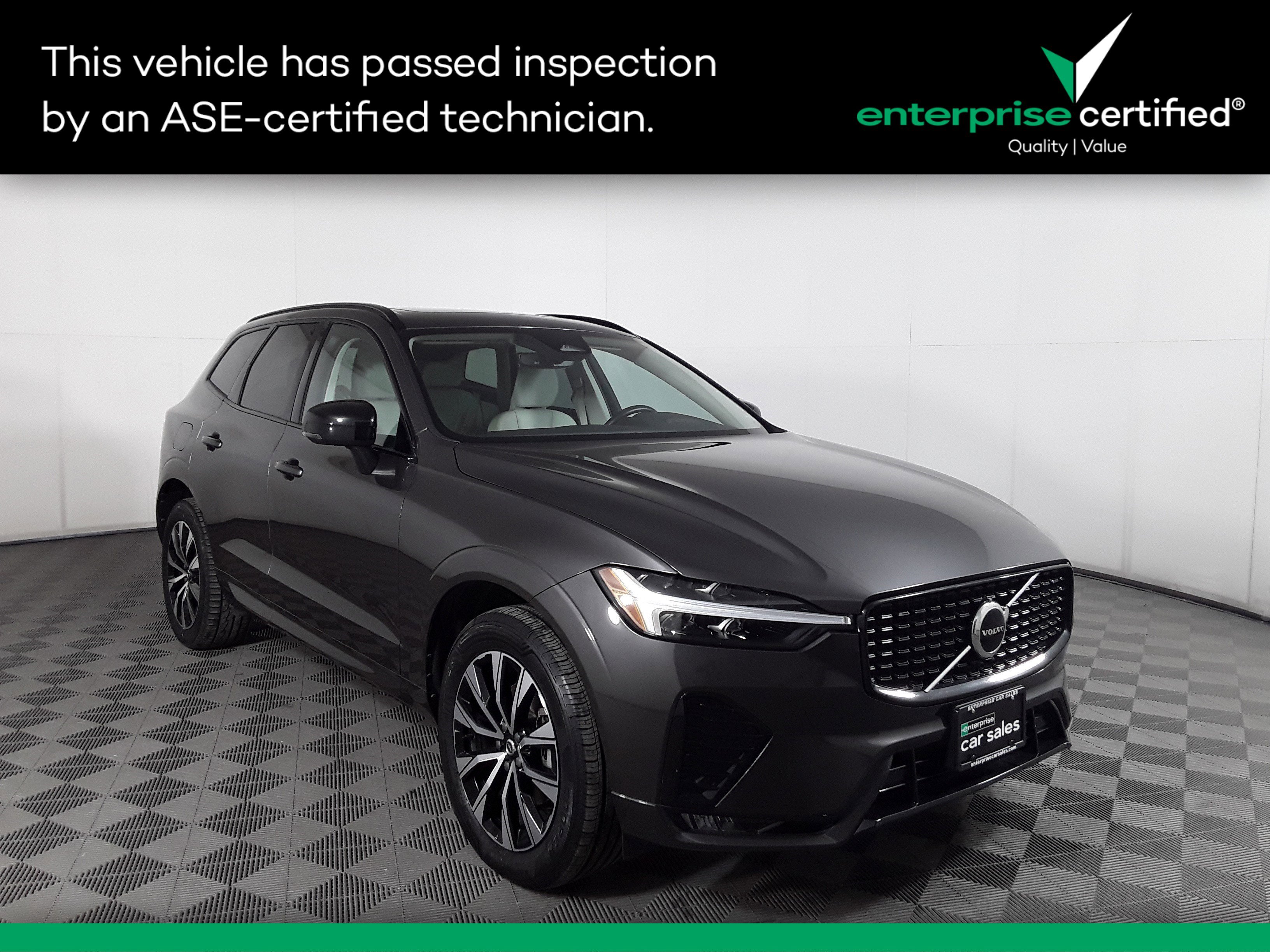 Used 2024 Volvo XC60 B5 AWD Core Dark Theme