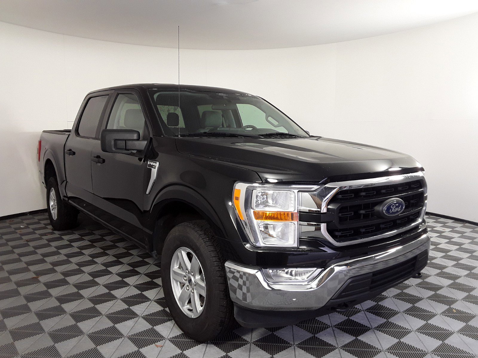 Used 2021 Ford F-150 XLT 4WD SuperCrew 5.5' Box