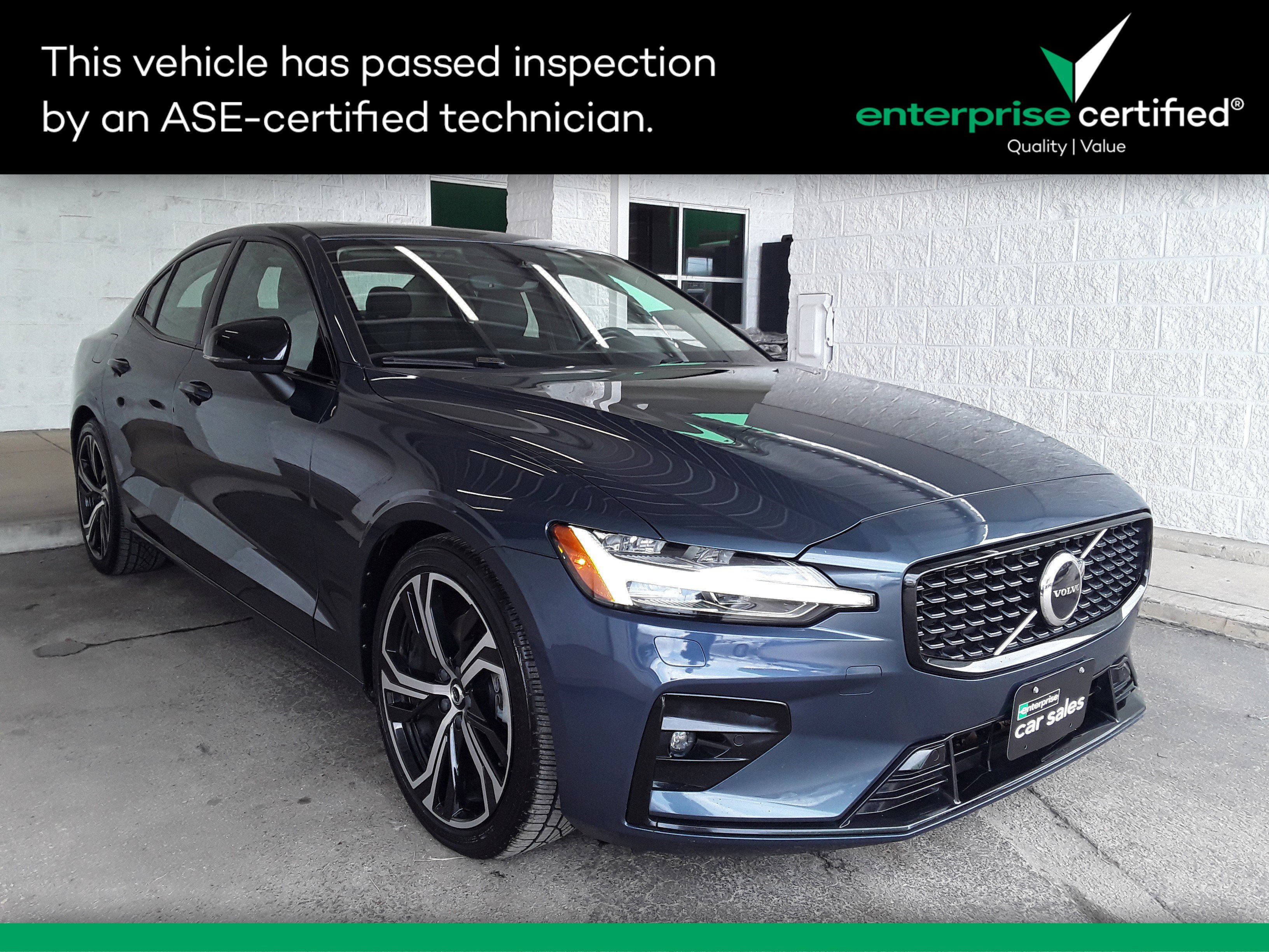Used 2024 Volvo S60 B5 AWD Core Dark Theme