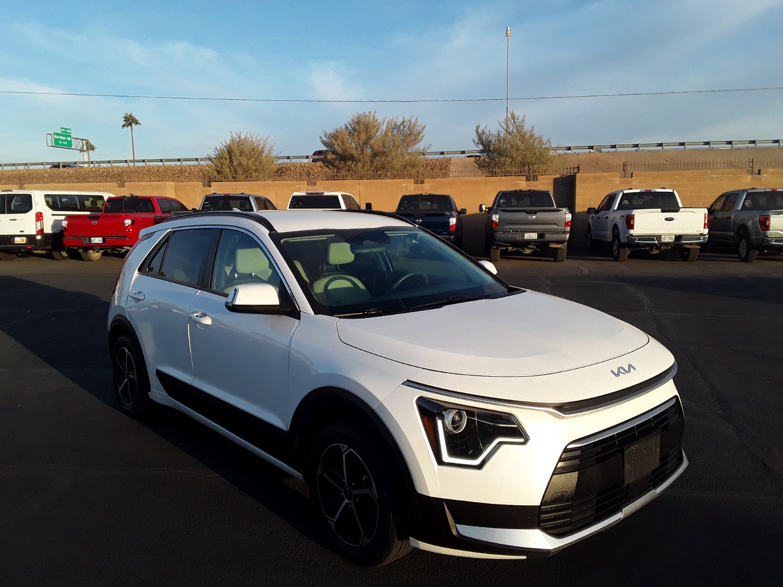 Used 2023 Kia Niro 