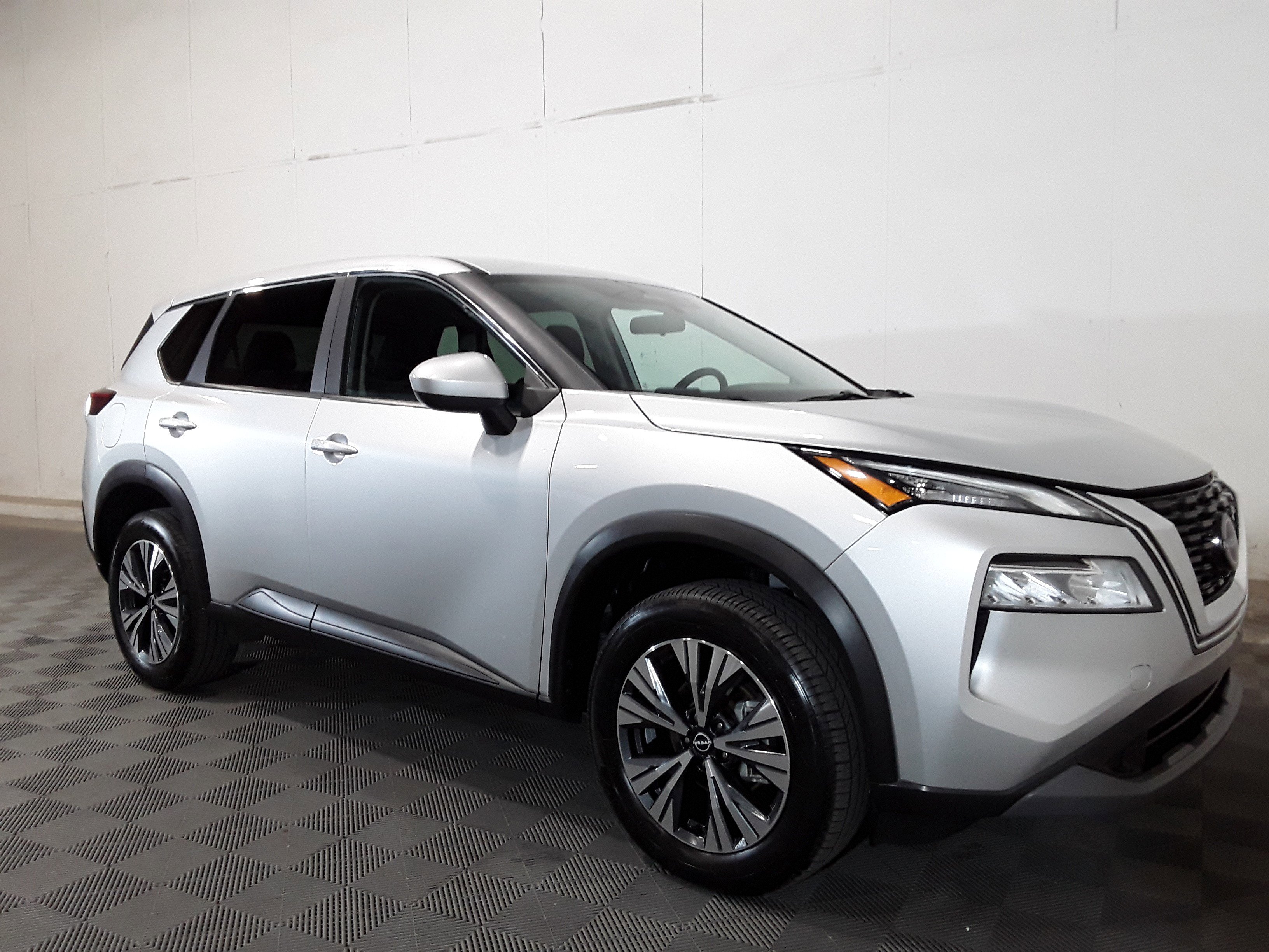 Used 2023 Nissan Rogue FWD SV