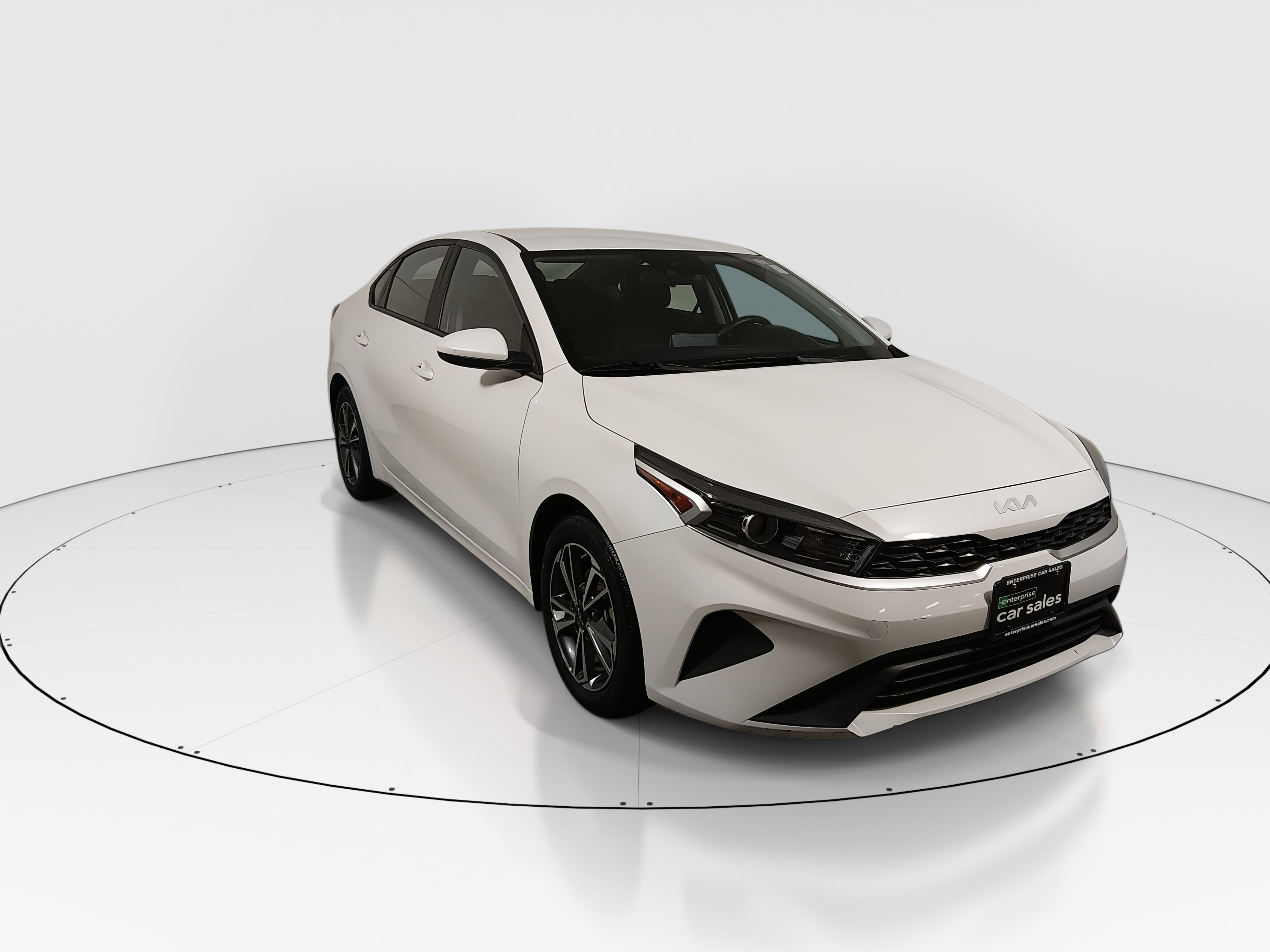 Used 2023 Kia Forte LXS IVT