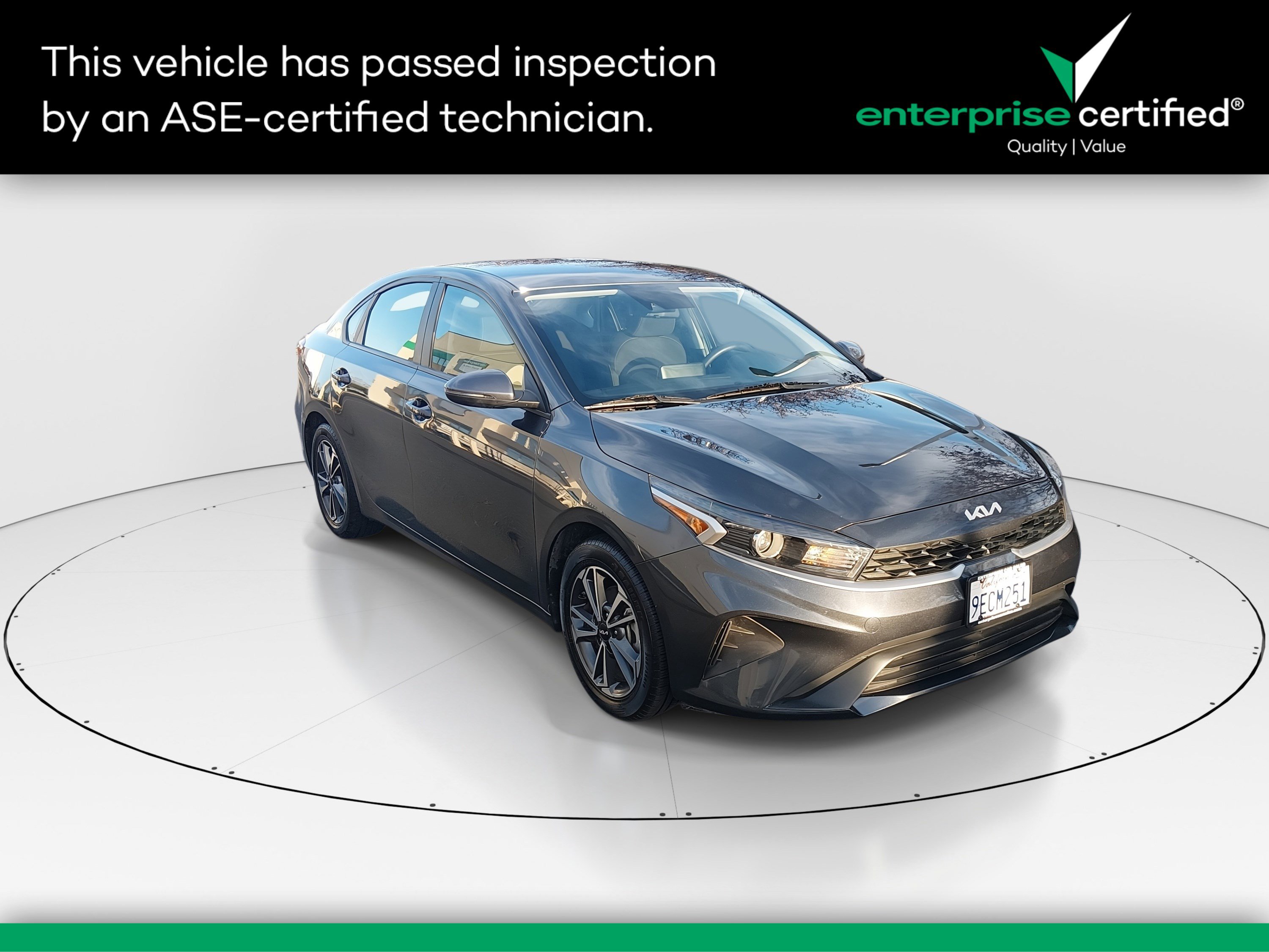 2023 Kia Forte LXS's photo