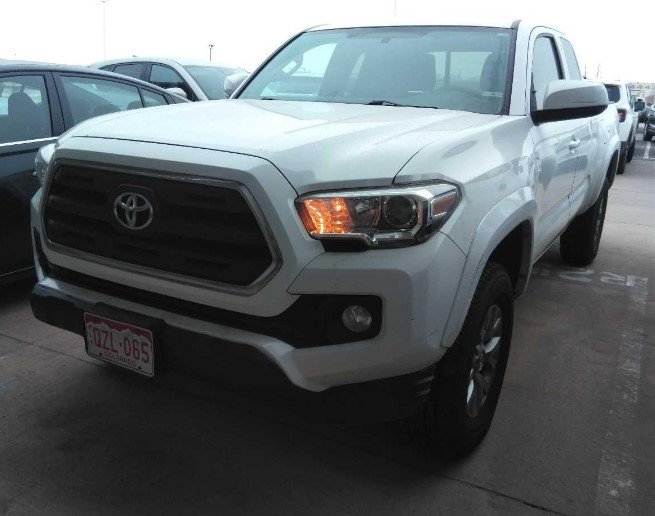 2017 Toyota Tacoma SR5 Access Cab 6' Bed V6 4x4 AT