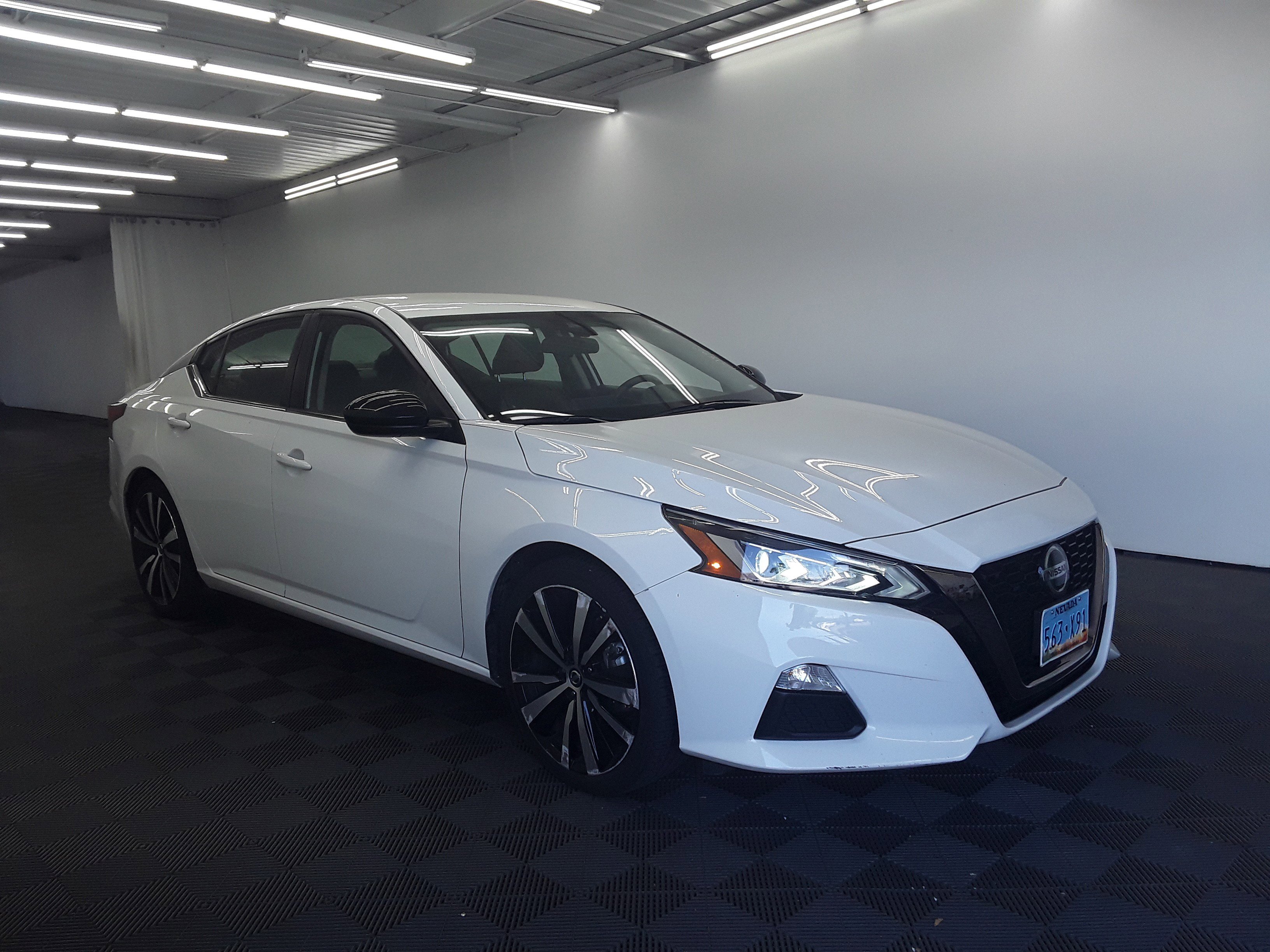 2022 Nissan Altima 2.5 SR Sedan