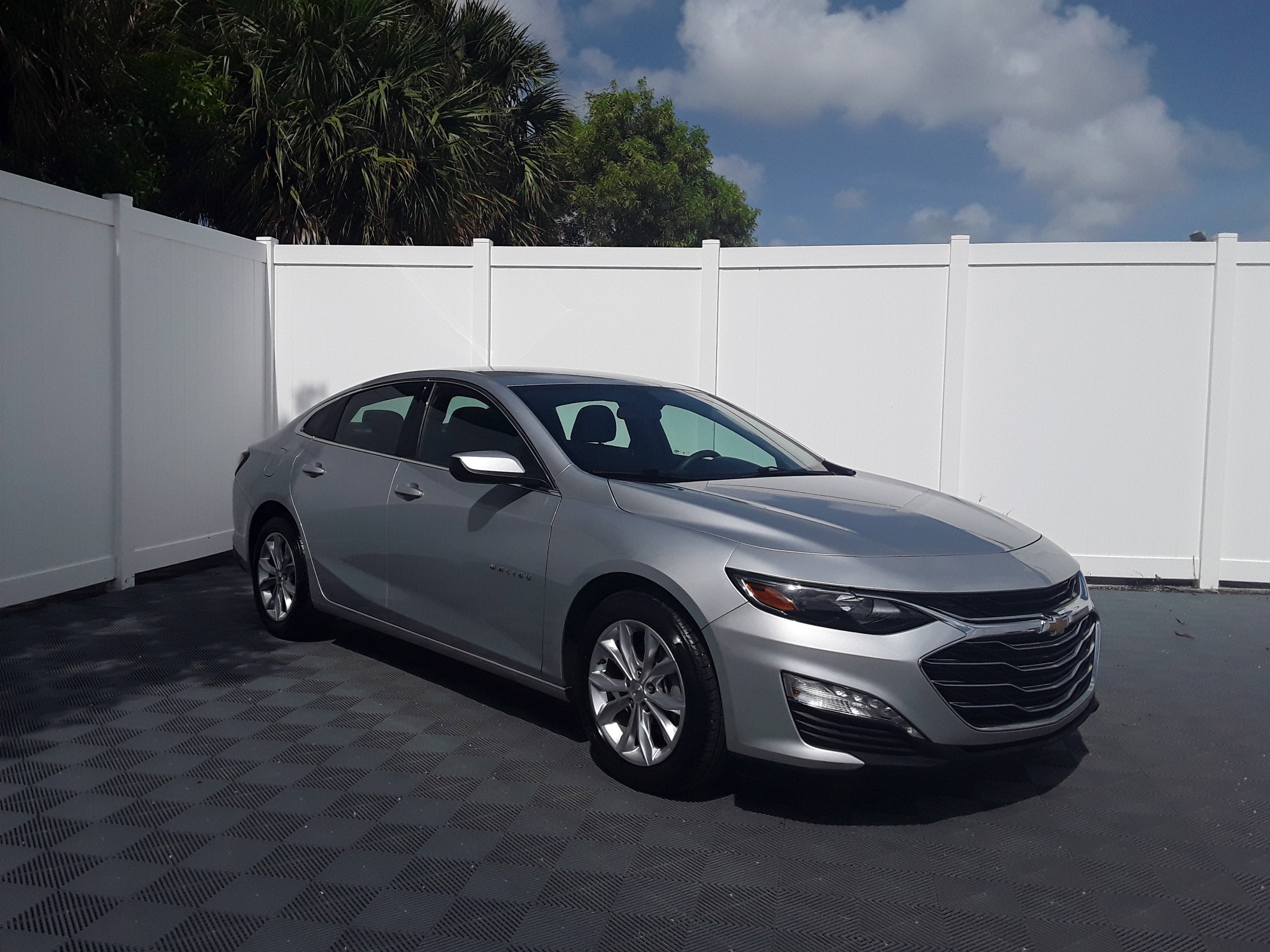 2022 Chevrolet Malibu 4dr Sdn LT