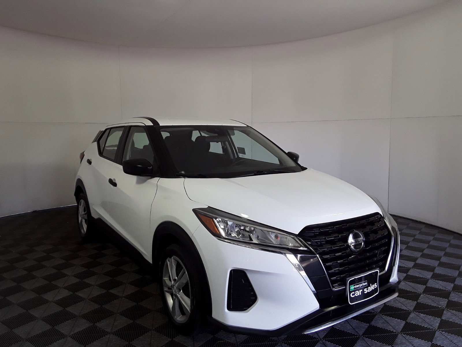 Used 2021 Nissan Kicks S FWD