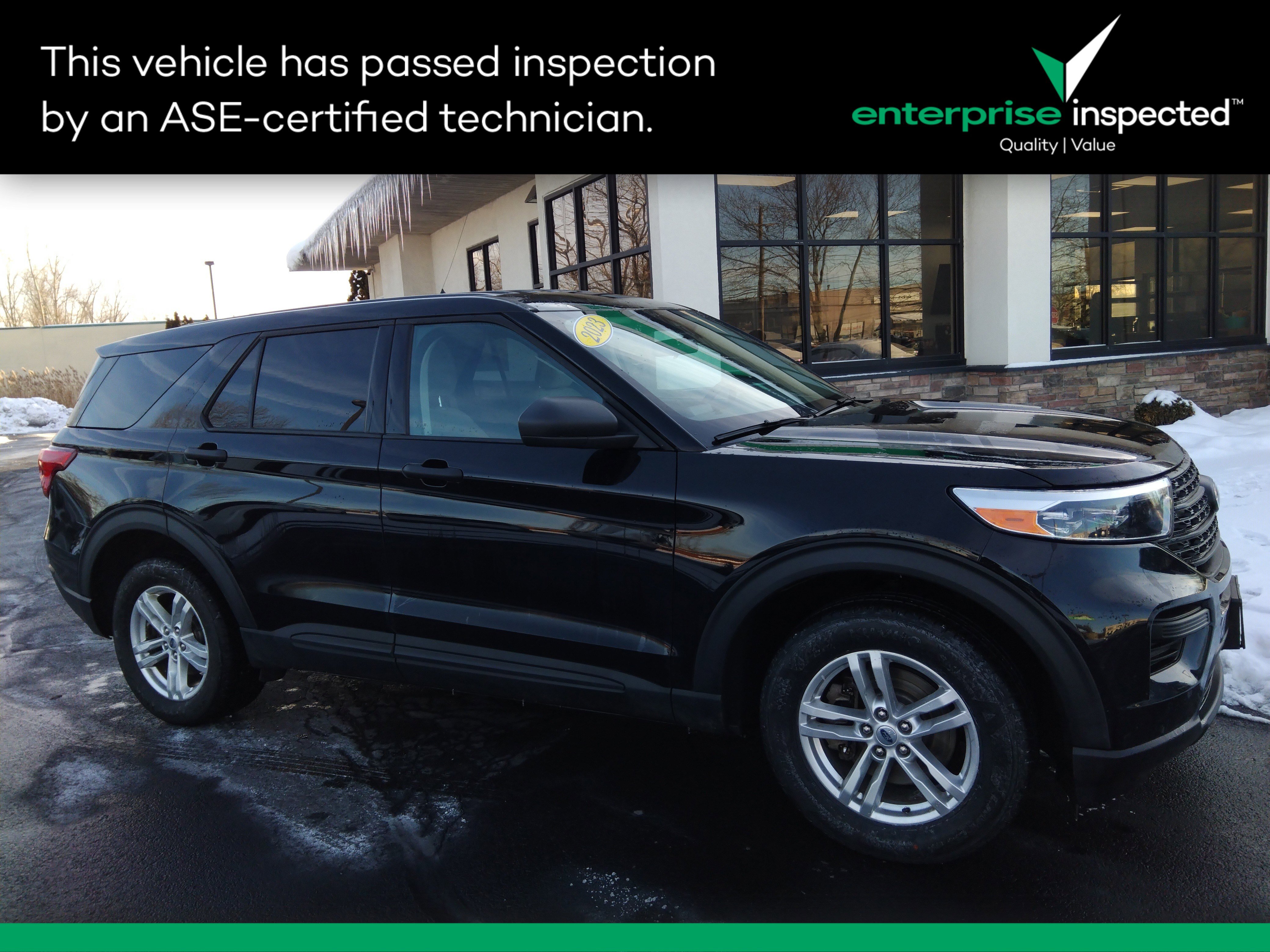 2023 Ford Explorer Base's photo