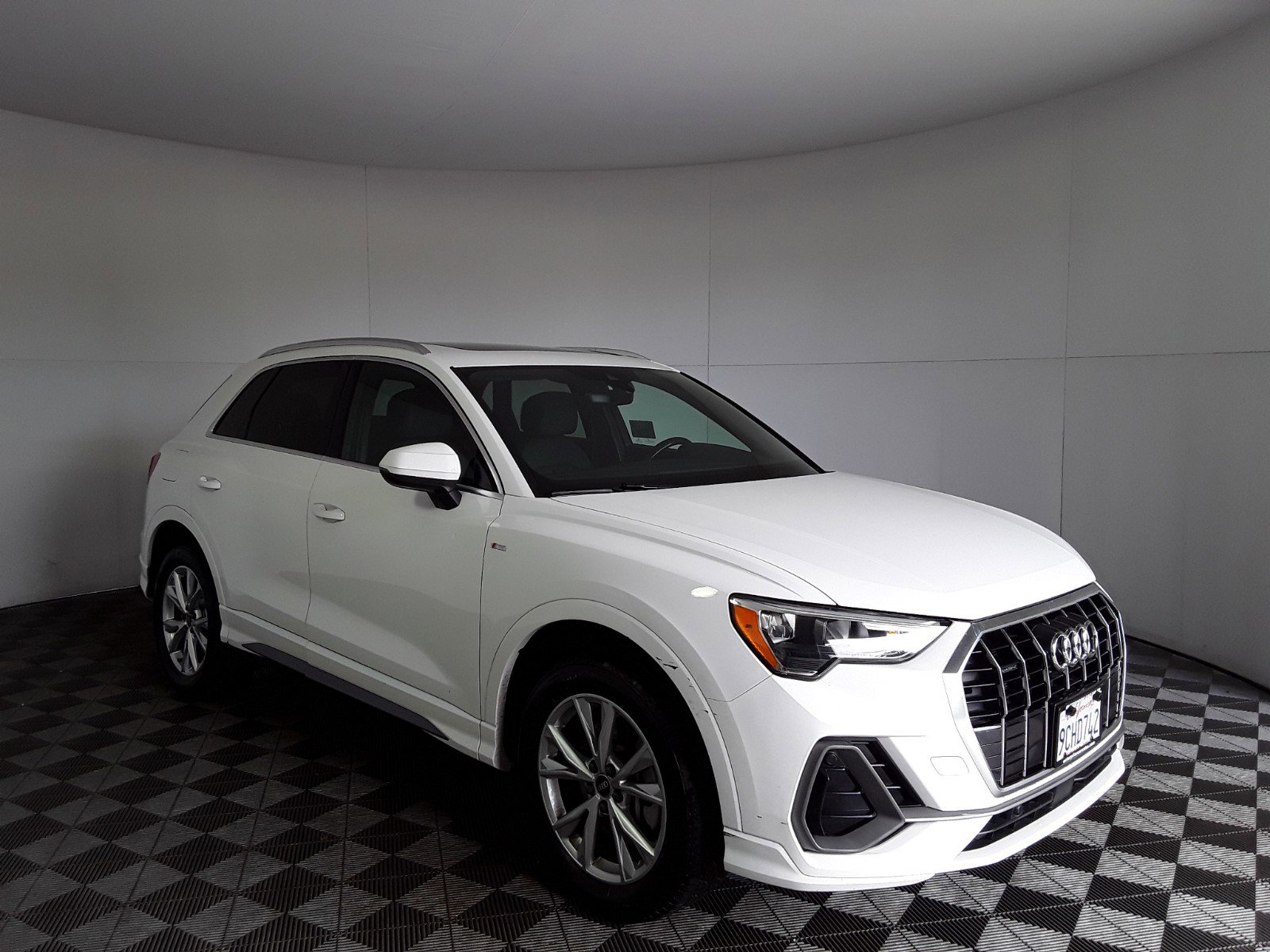 2022 Audi Q3 S line Premium 45 TFSI quattro