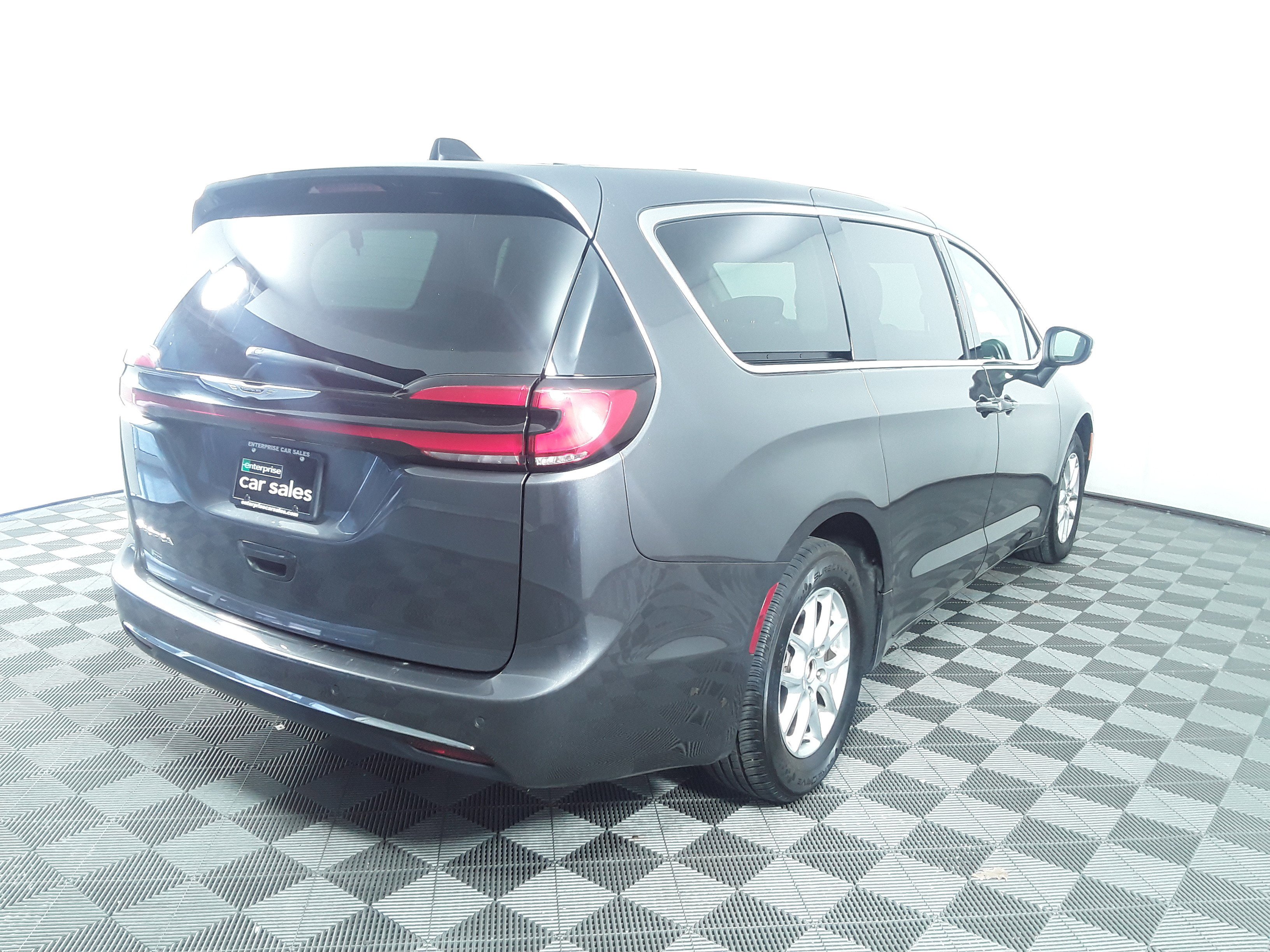2023 Chrysler Pacifica Touring L FWD