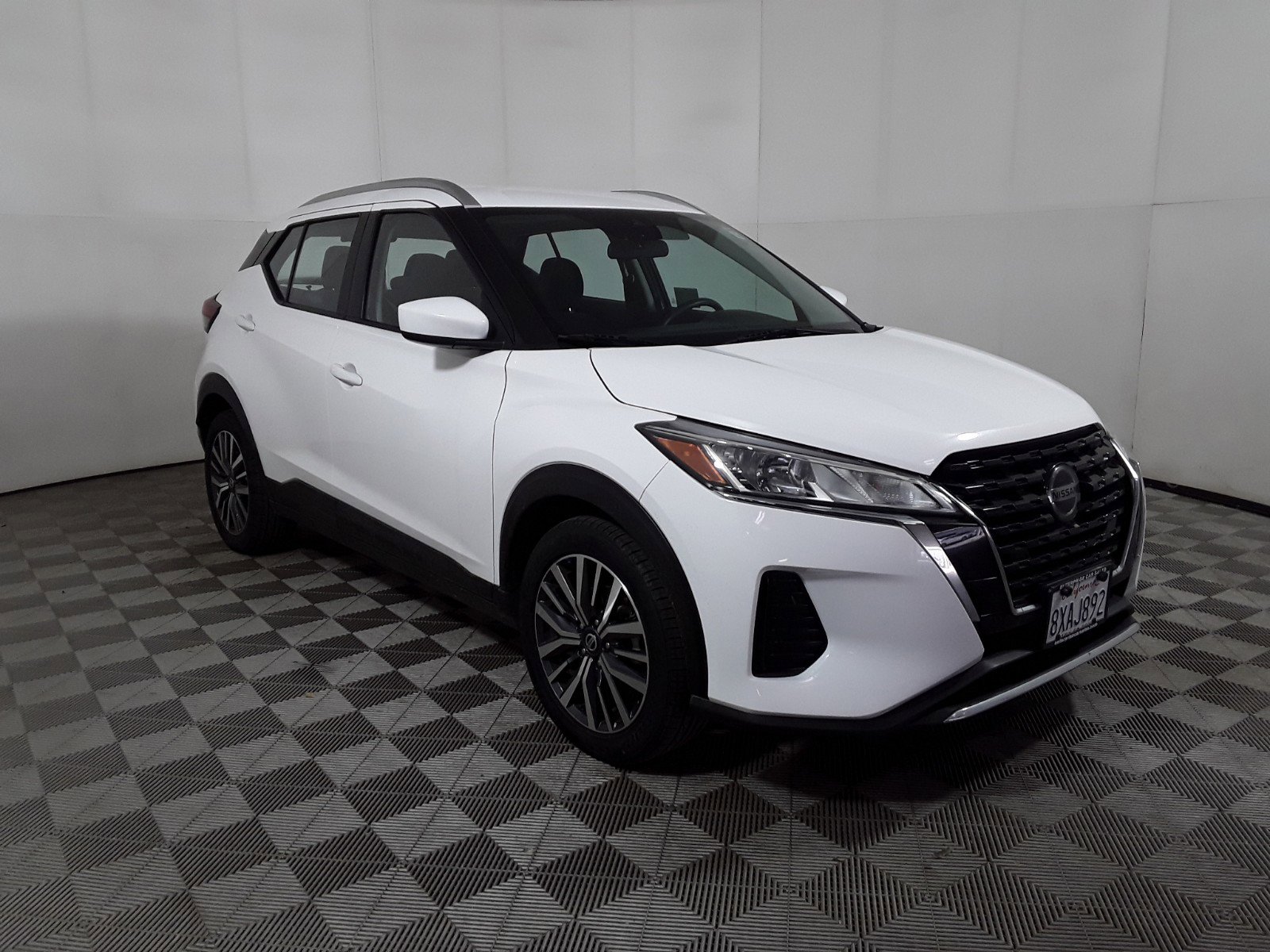 2021 Nissan Kicks SV FWD