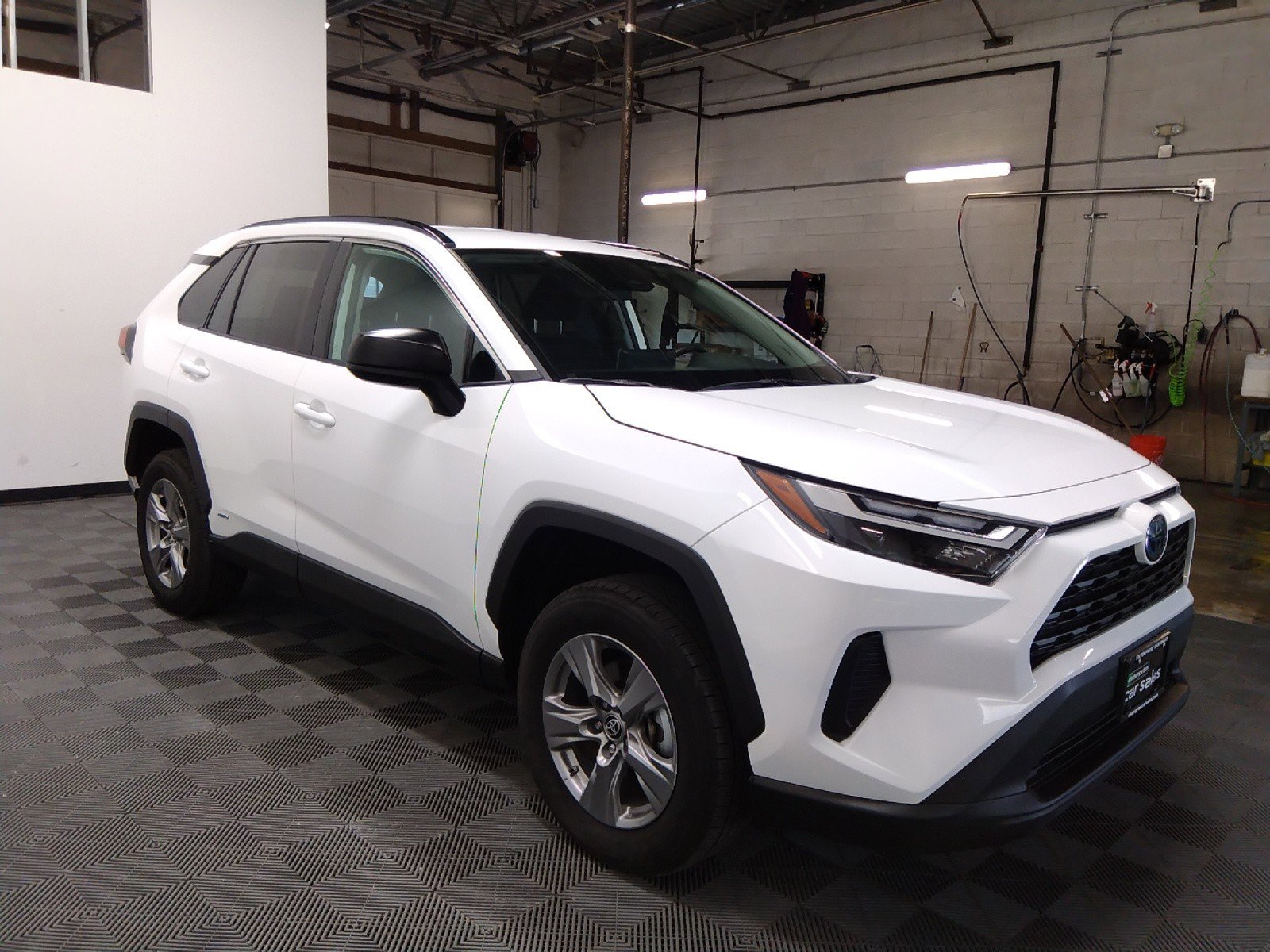 2024 Toyota RAV4 Hybrid LE AWD