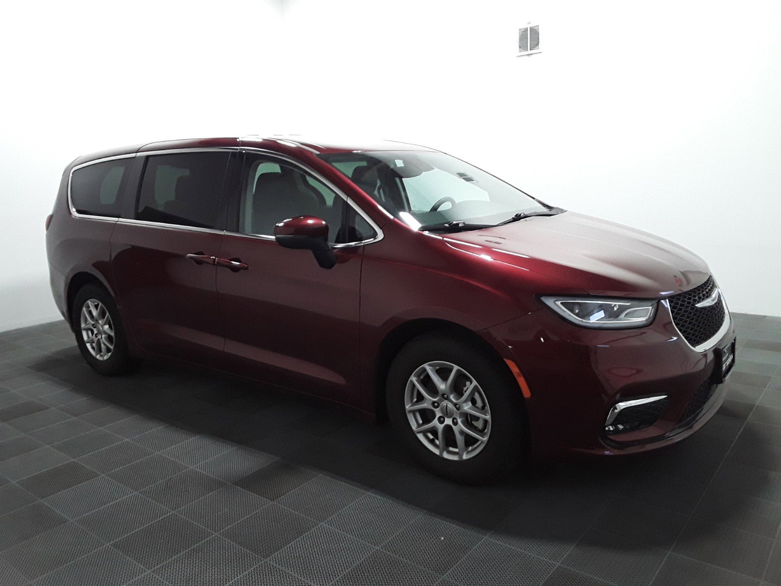 2023 Chrysler Pacifica Touring L FWD