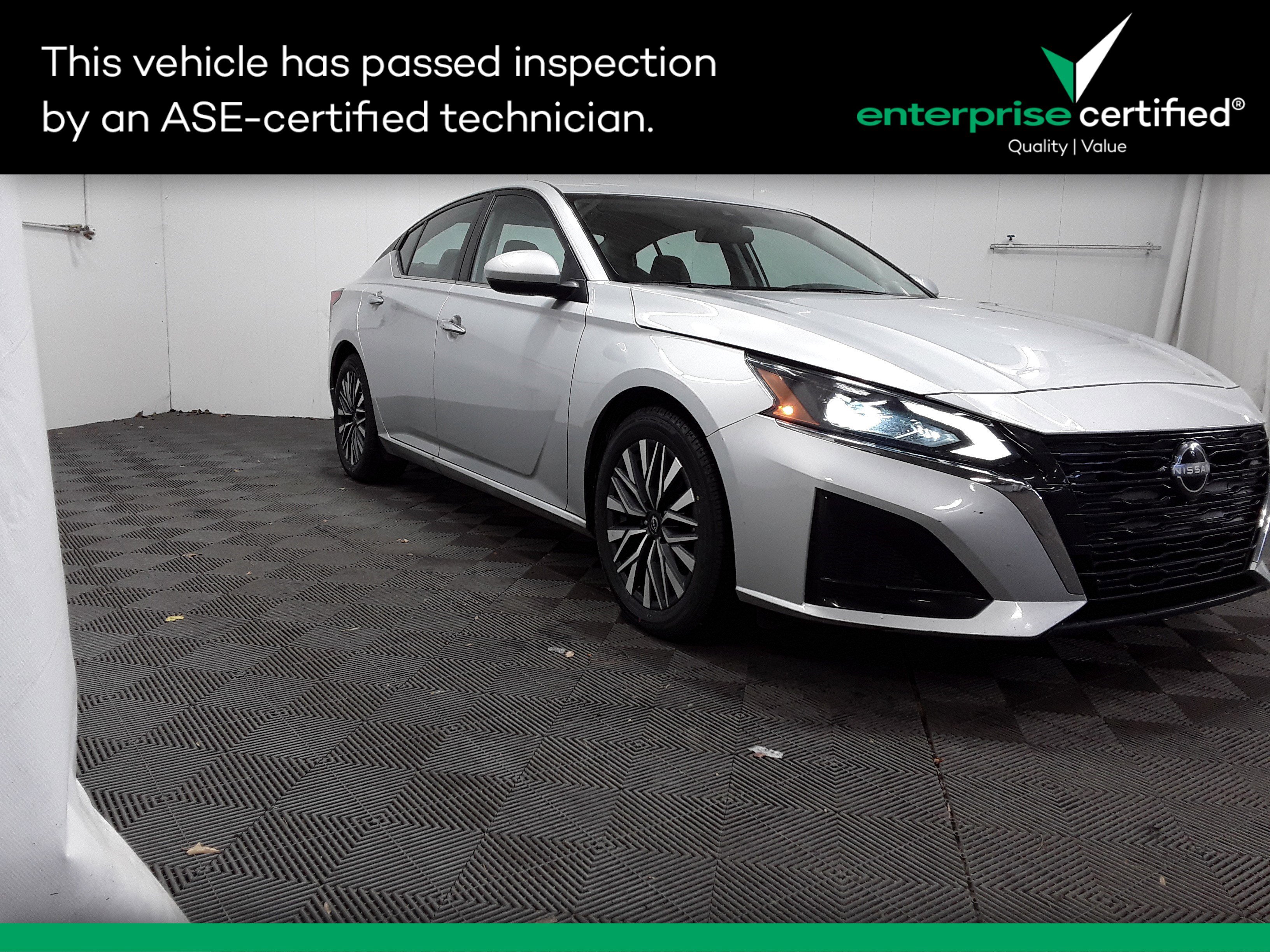 Used 2023 Nissan Altima 2.5 SV Sedan