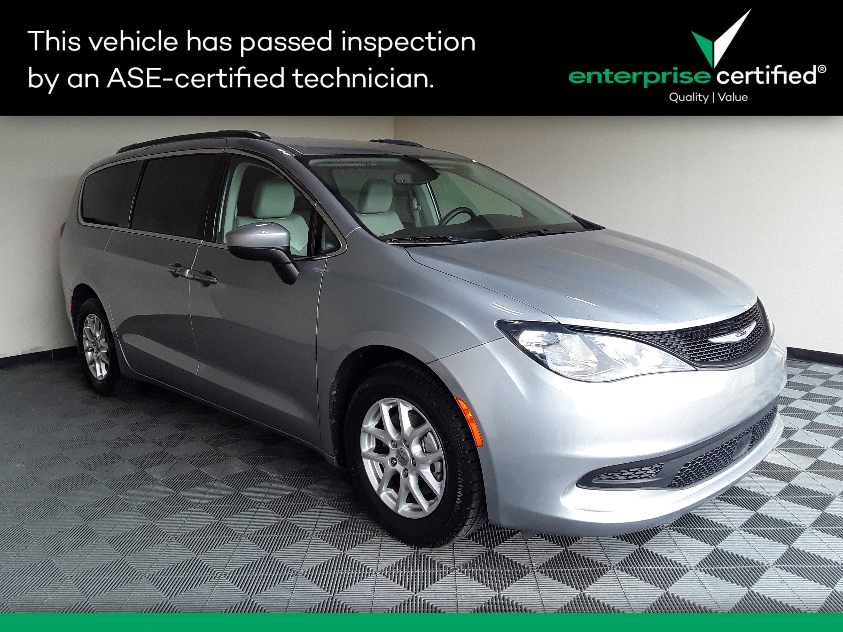2021 Chrysler Voyager LXI FWD