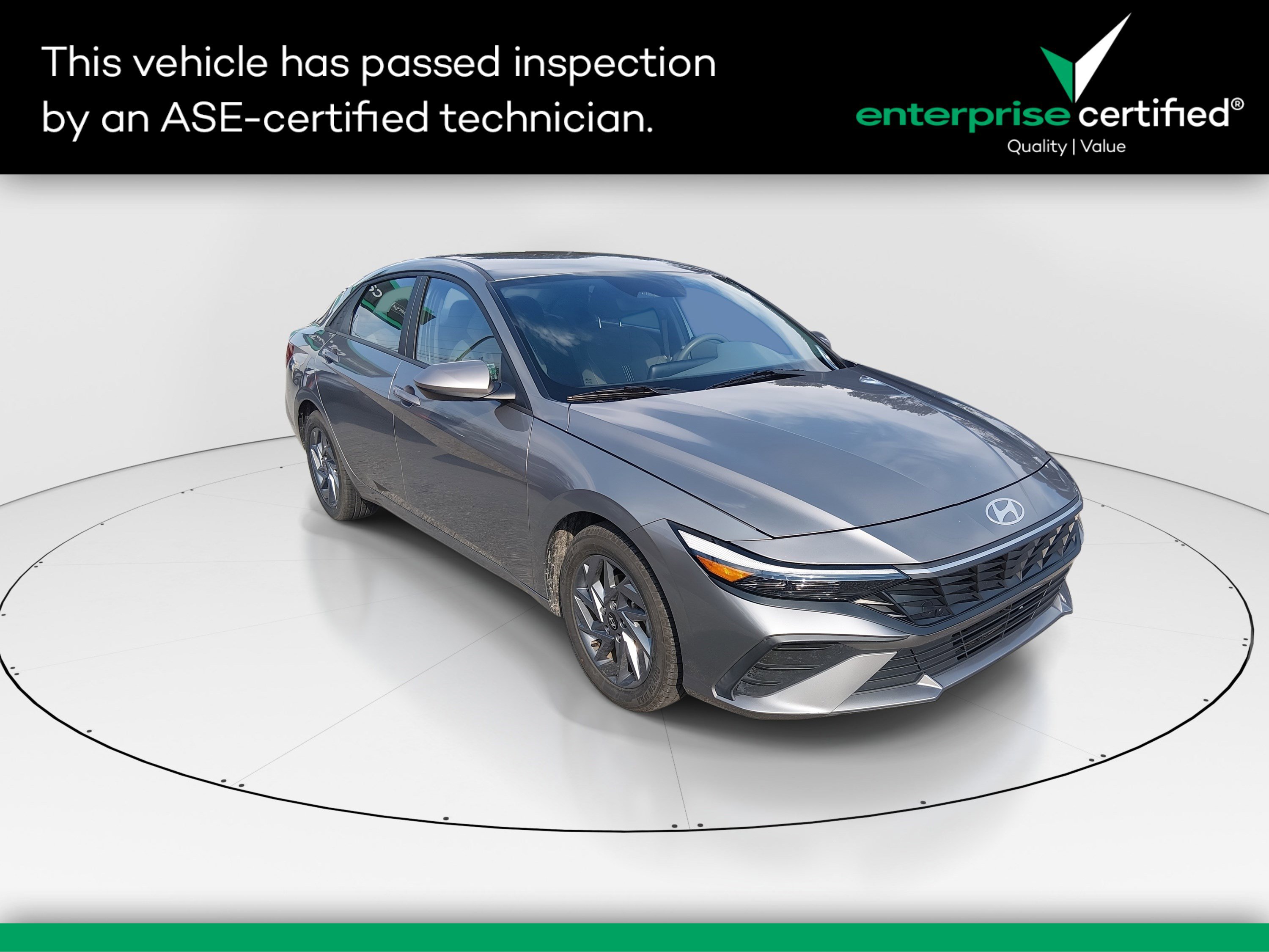 2024 Hyundai Elantra SEL's photo