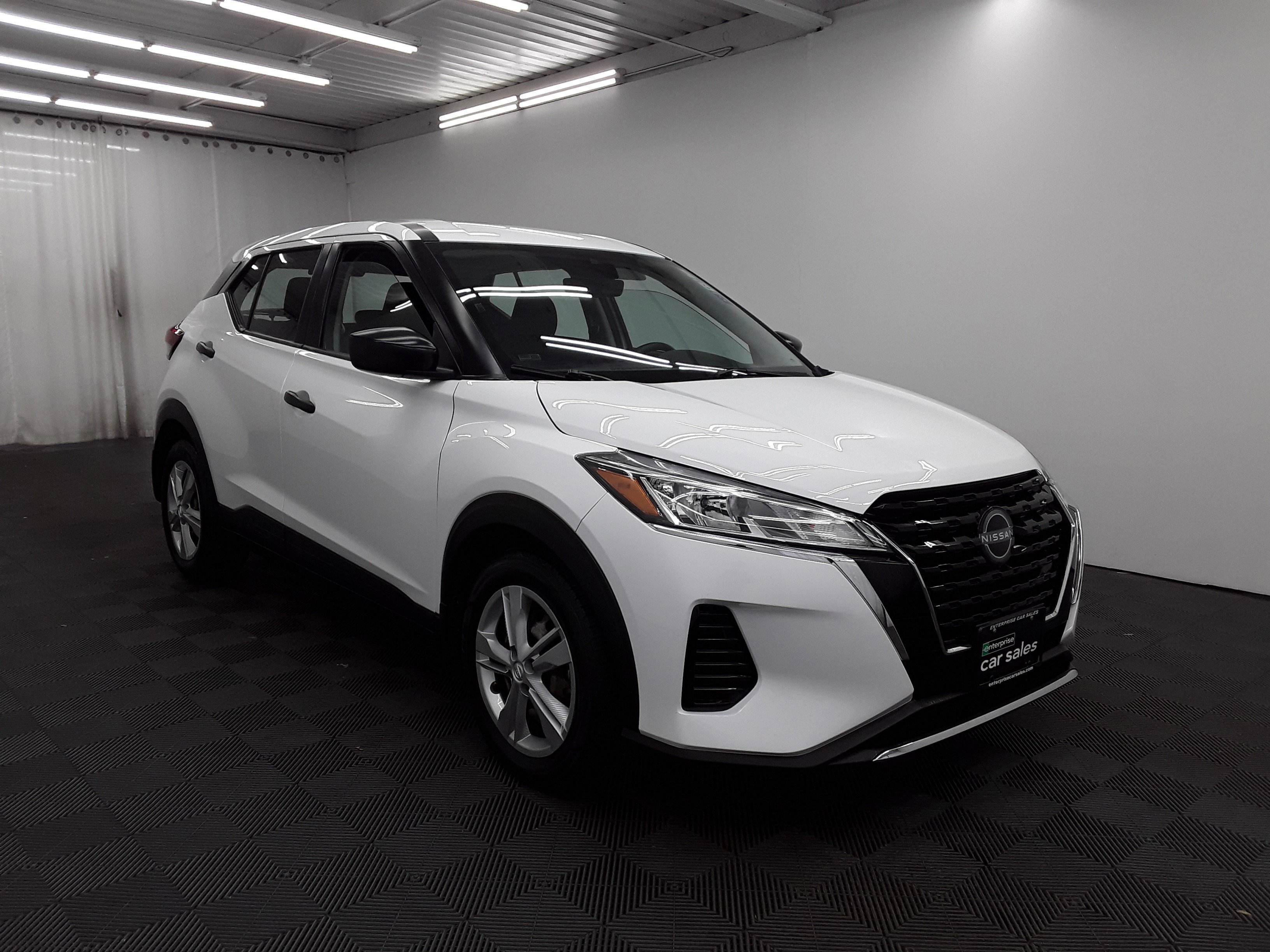 Used 2023 Nissan Kicks S FWD