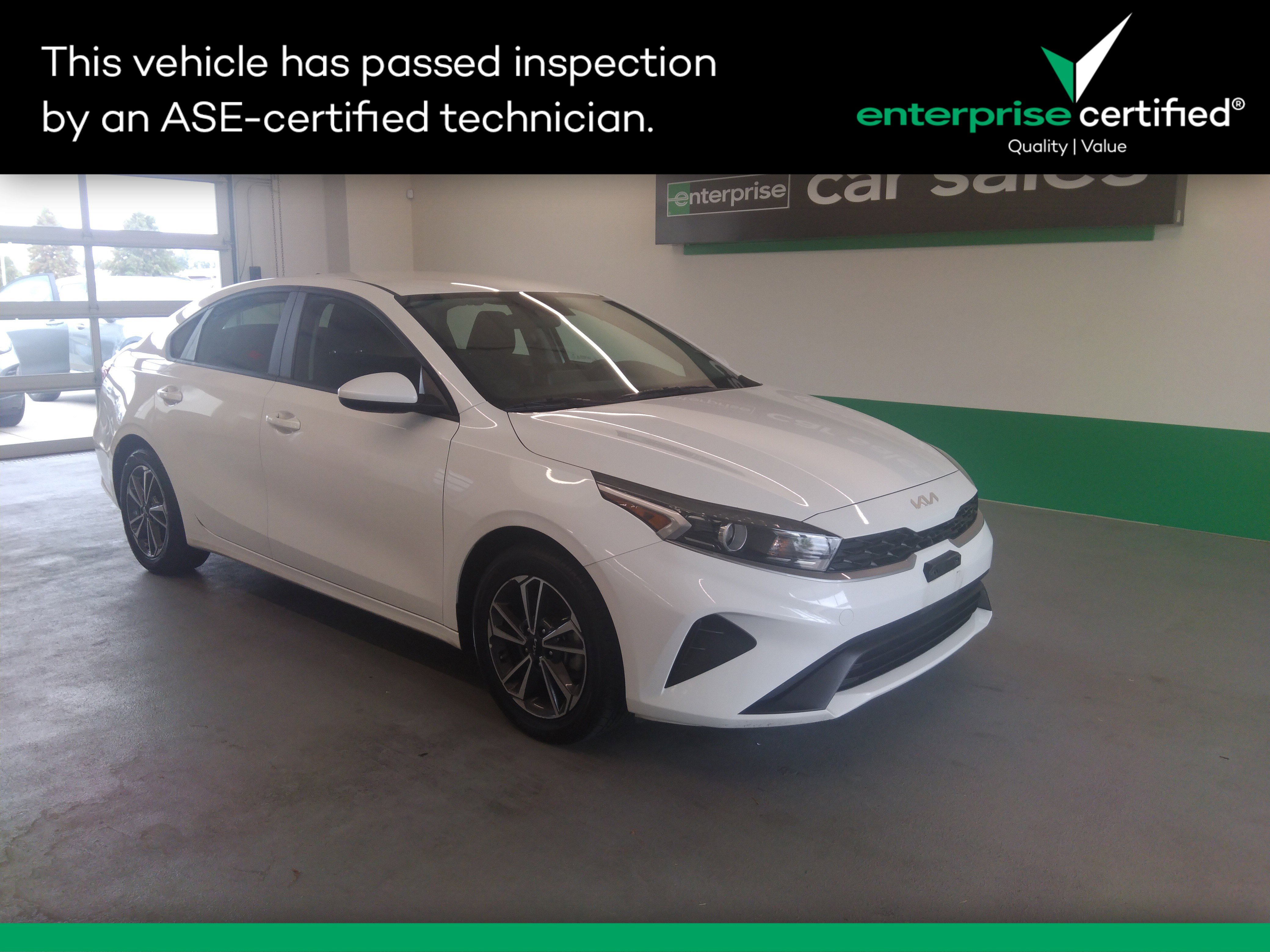 Used 2023 Kia Forte LXS IVT