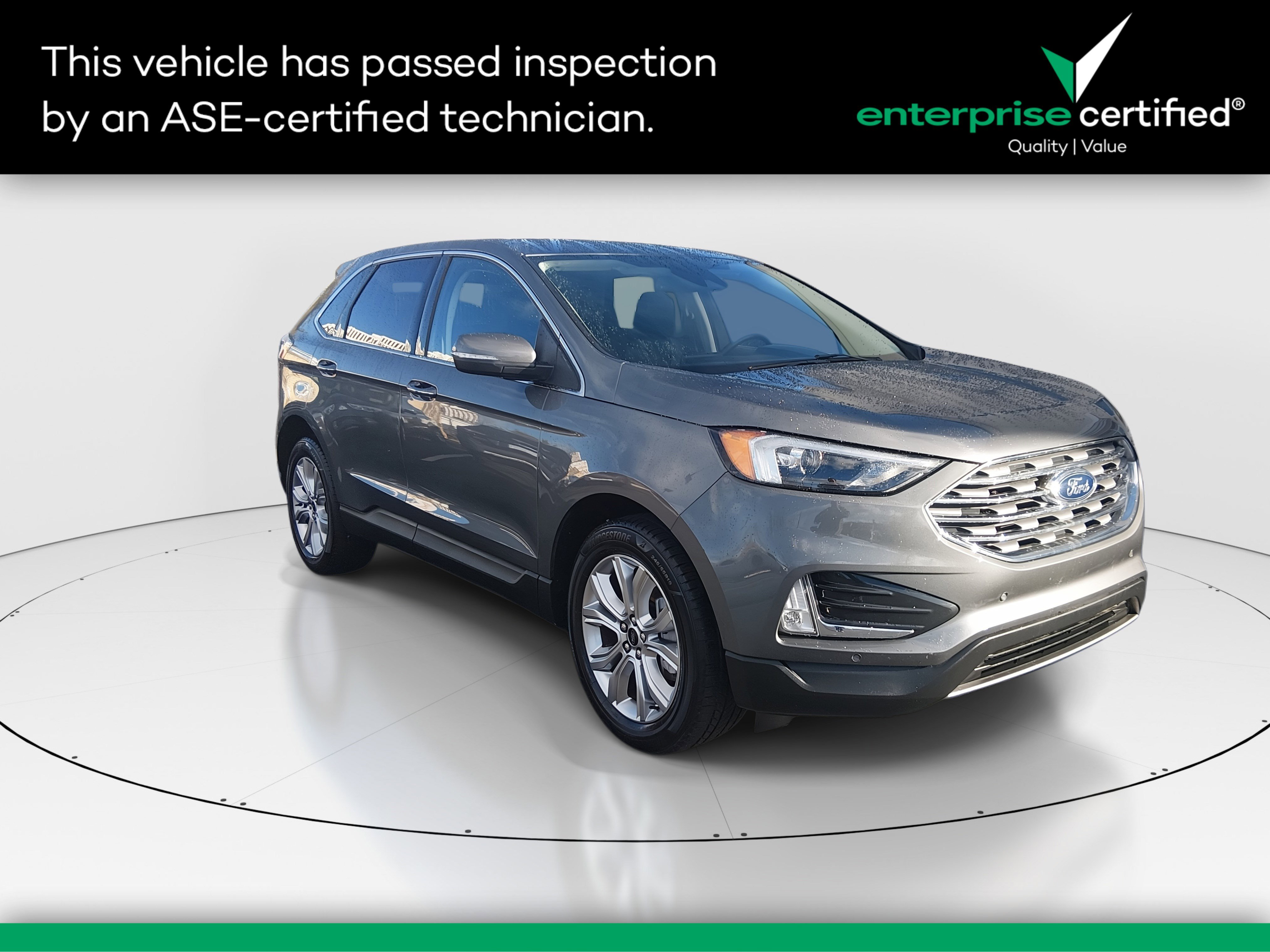 2024 Ford Edge Titanium's photo