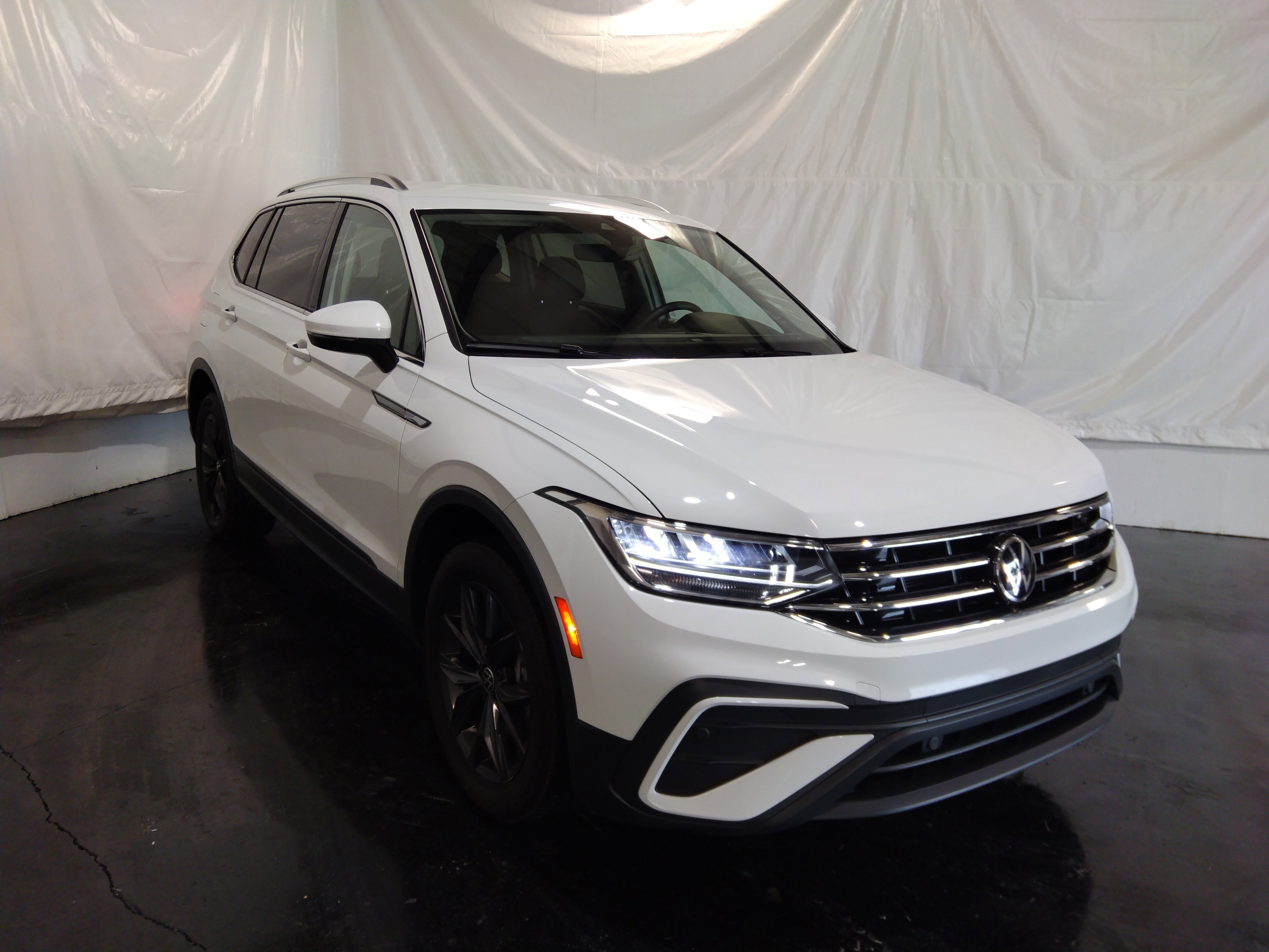 2024 Volkswagen Tiguan SE 2.0T FWD