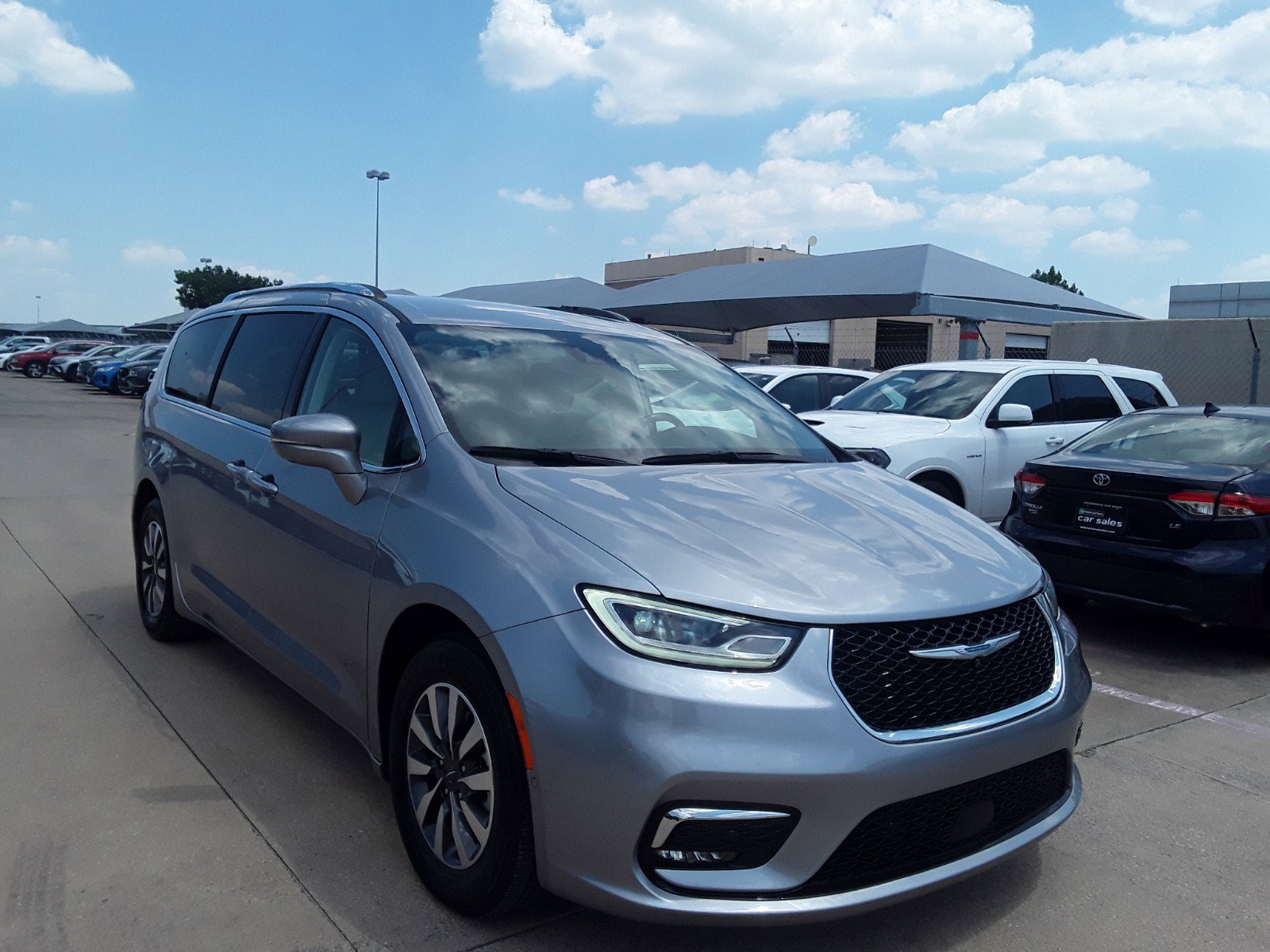 2021 Chrysler Pacifica Hybrid Touring L FWD