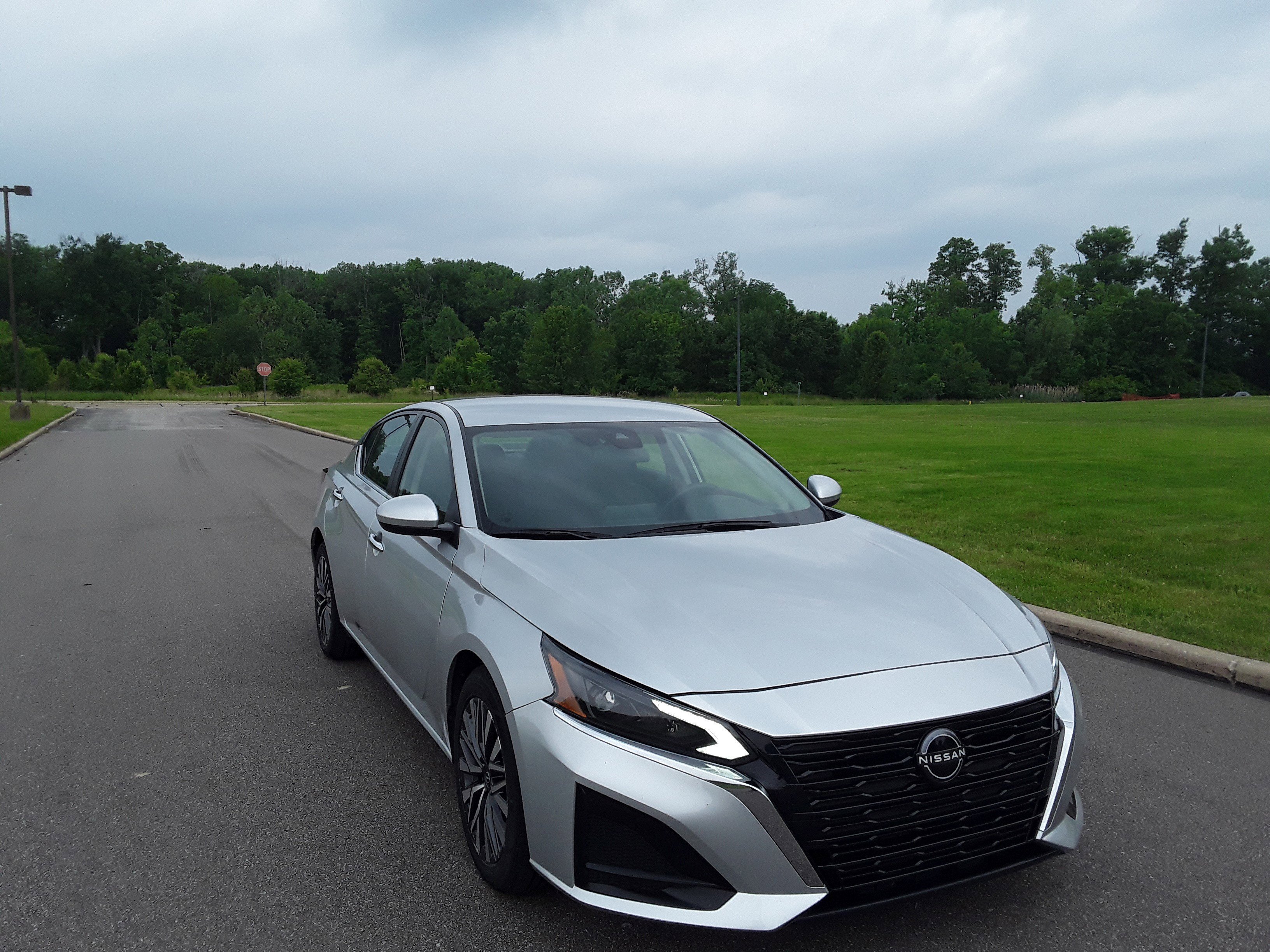 2023 Nissan Altima 2.5 SV Sedan