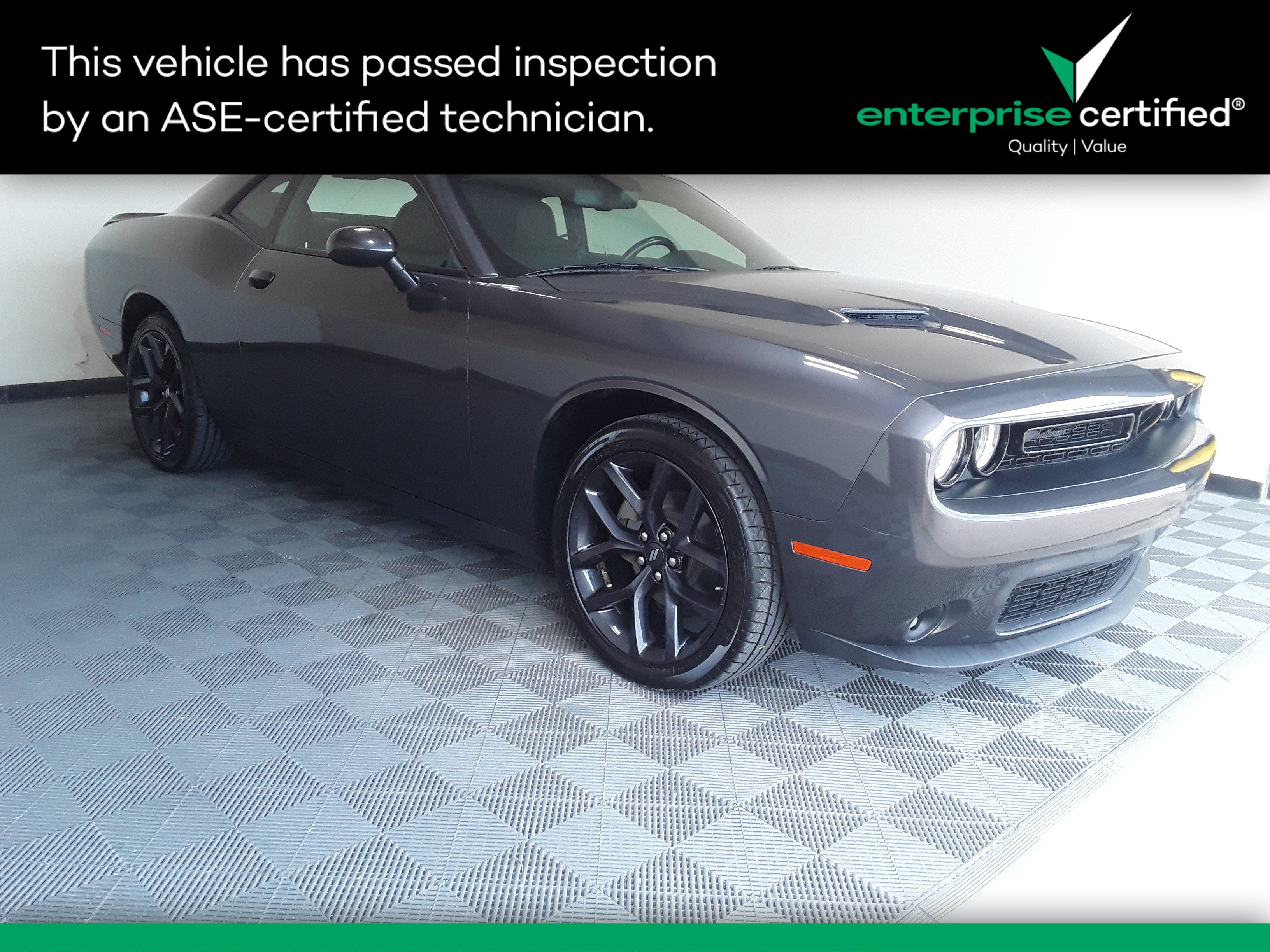 Used 2022 Dodge Challenger SXT RWD