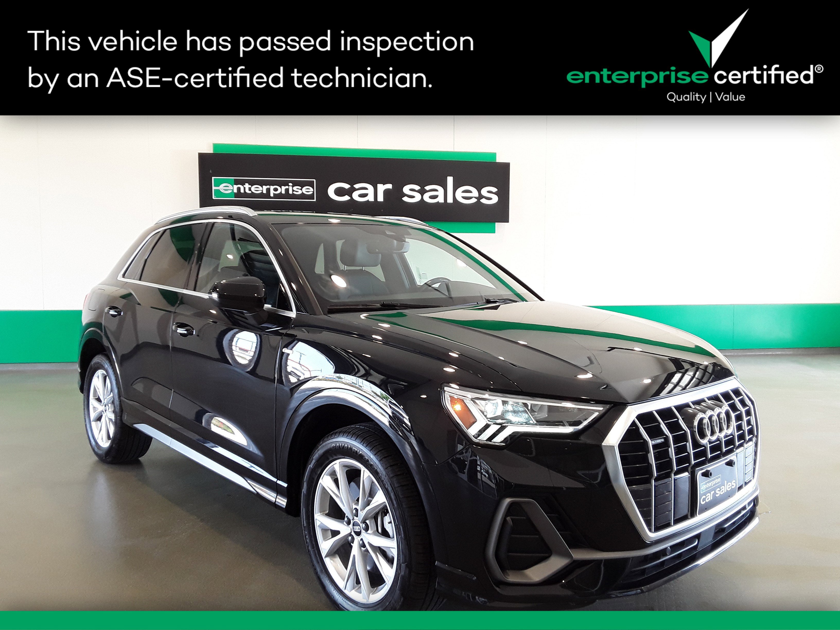 2024 Audi Q3 S line Premium