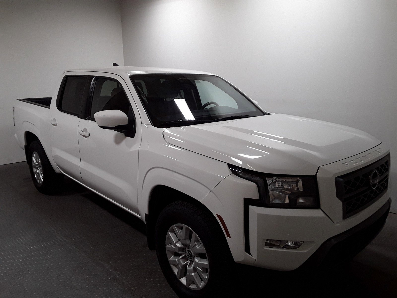 2022 Nissan Frontier Crew Cab 4x2 SV Auto