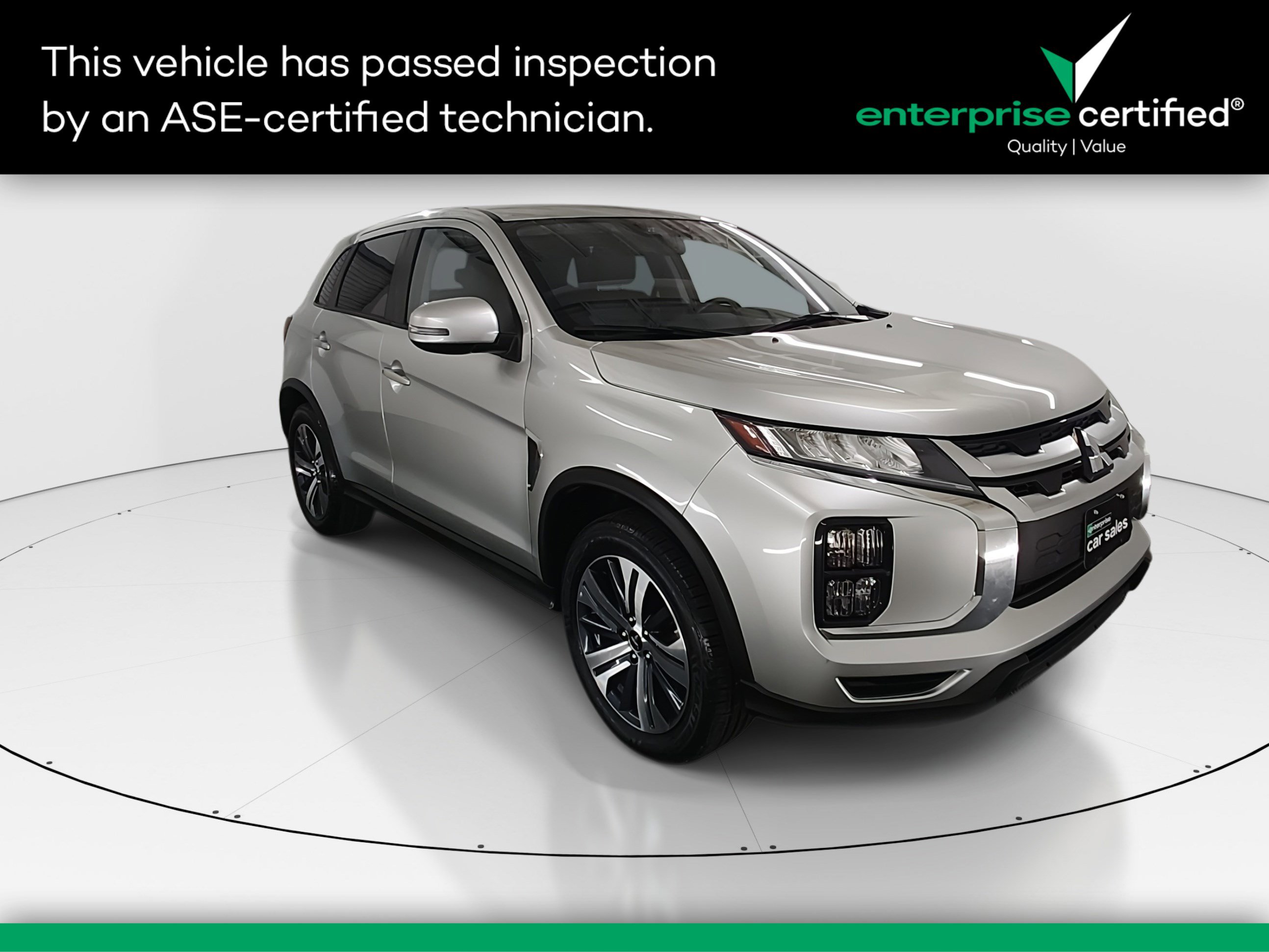 2024 Mitsubishi Outlander Sport SE's photo