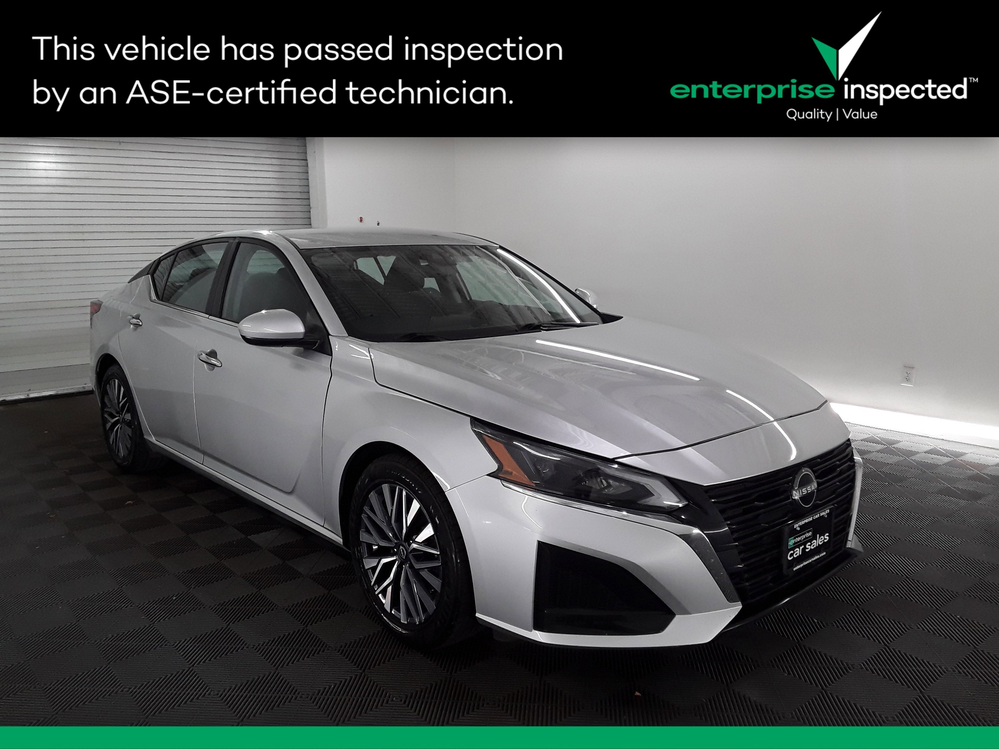 Used 2023 Nissan Altima 2.5 SV Sedan