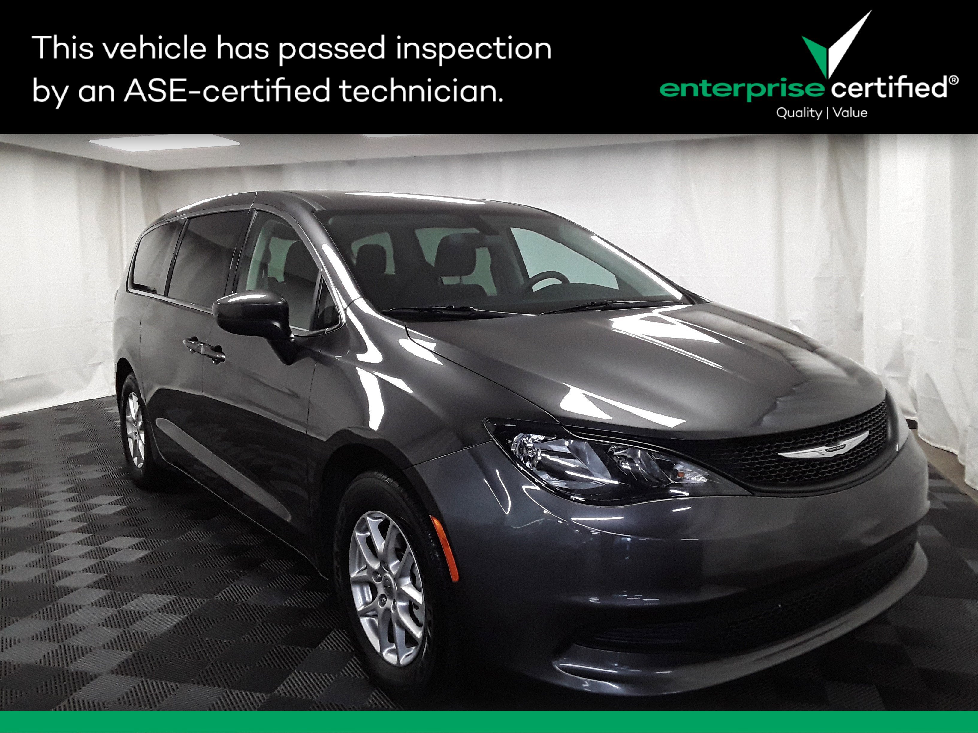 2022 Chrysler Voyager LX FWD